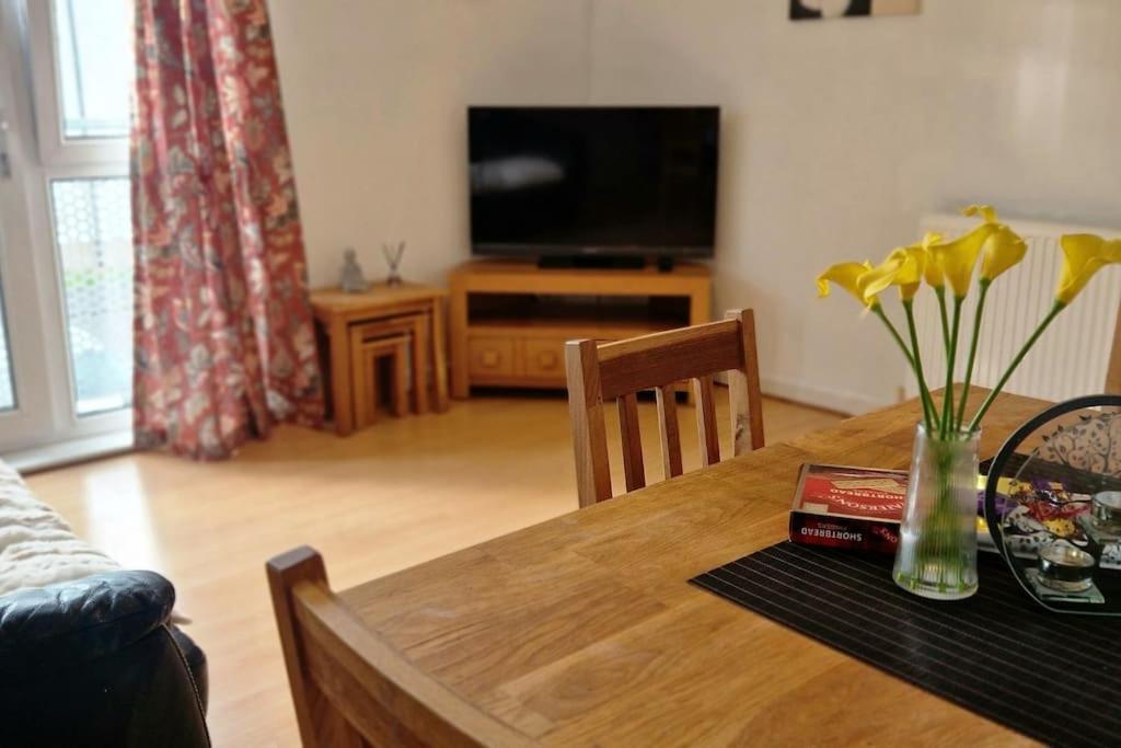 Discover Urban Oasis-two Bedroom Flat Apartment Edinburgh