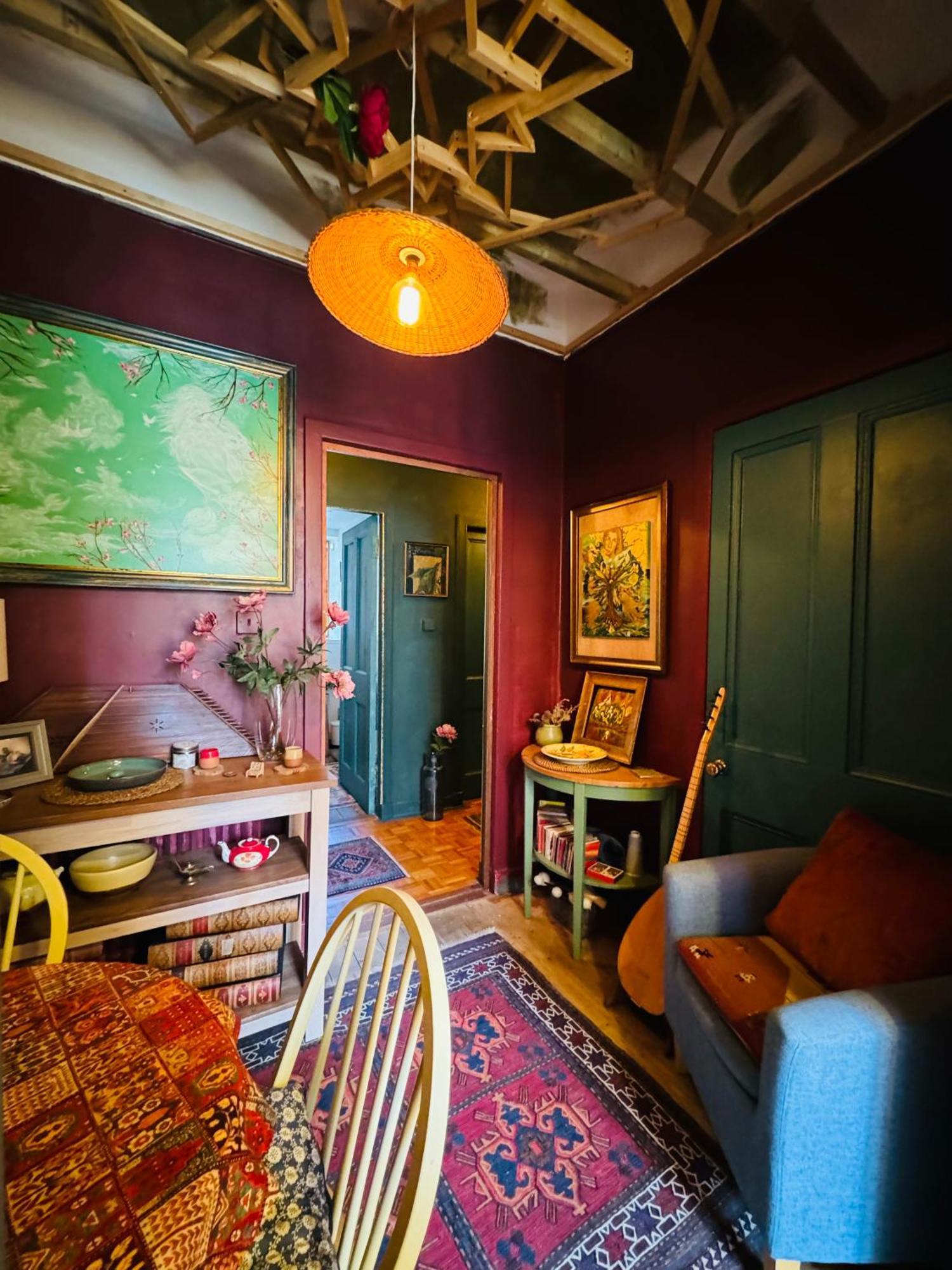 The Prehnite Lounge Apartment