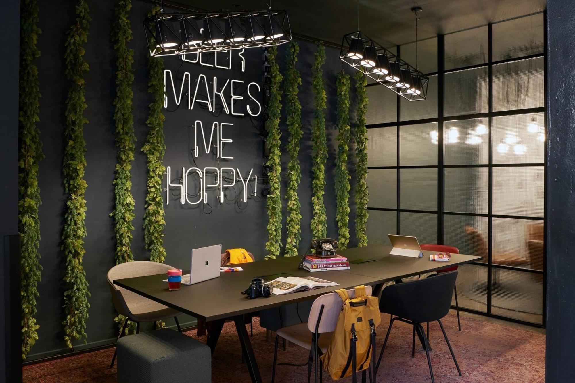 Moxy Fountainbridge 4* Edinburgh