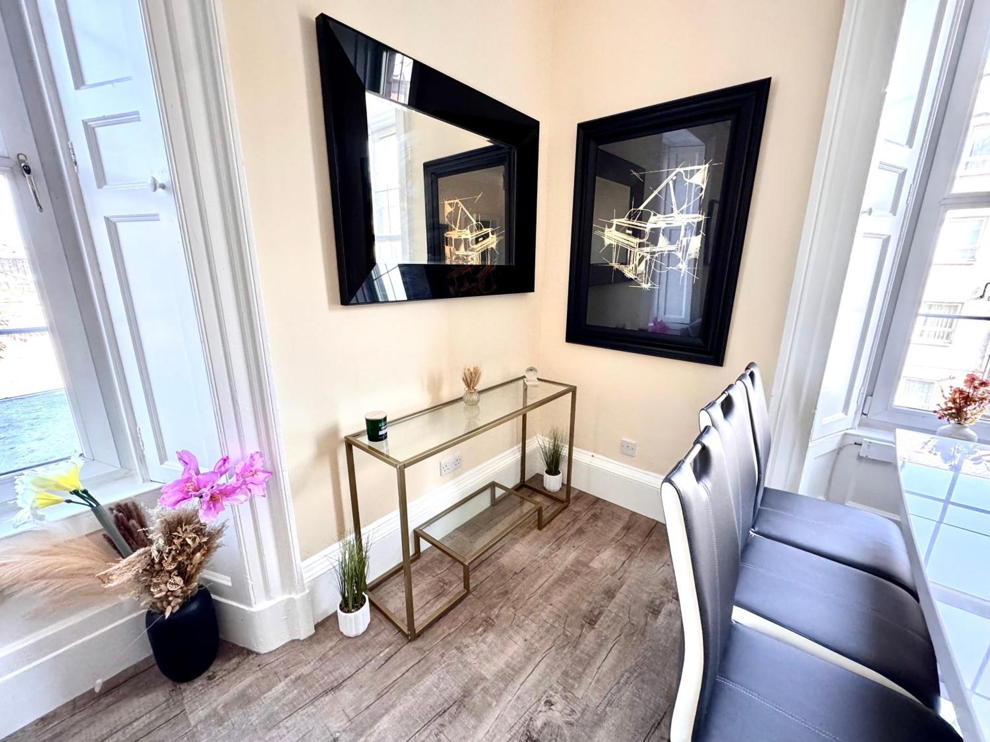 Luxury - Meadowbank Fast Wifi Apartment *