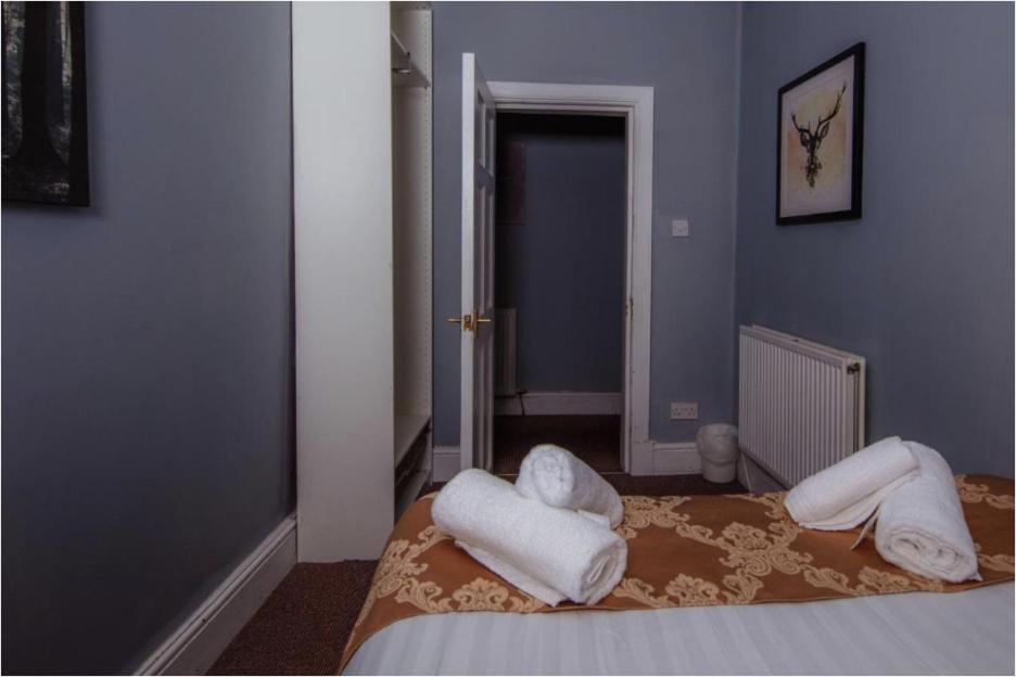 Warm & Welcoming City Center - Meadows! 2 *