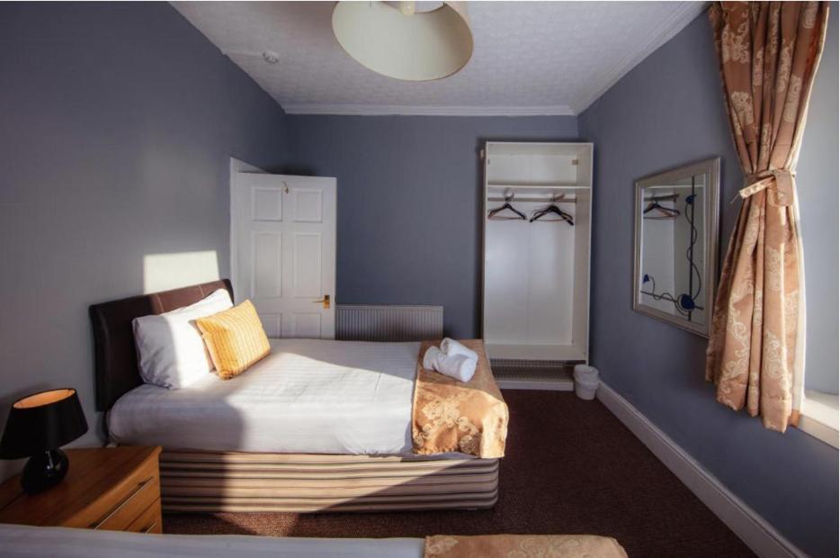 Warm & Welcoming City Center - Meadows! 2 *