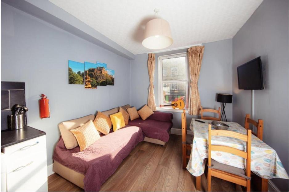Warm & Welcoming City Center - Meadows! 2 Apartment Edinburgh