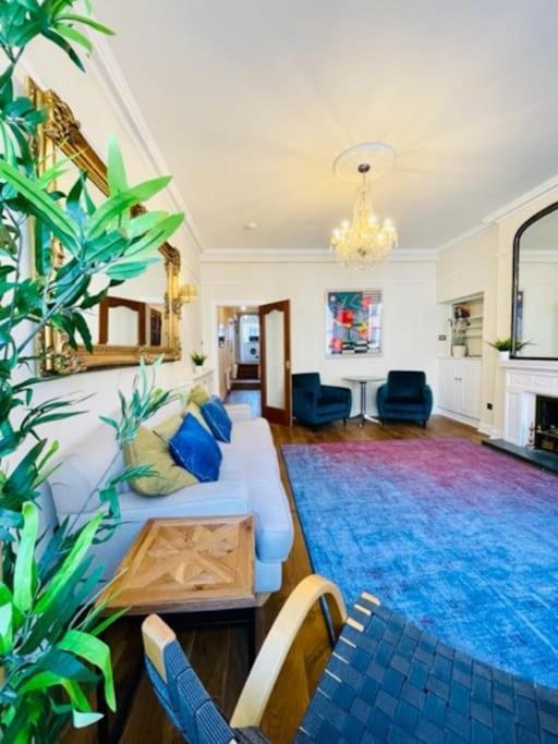 Apartment Stunning Royal Mile 2 Bedroom Edinburgh