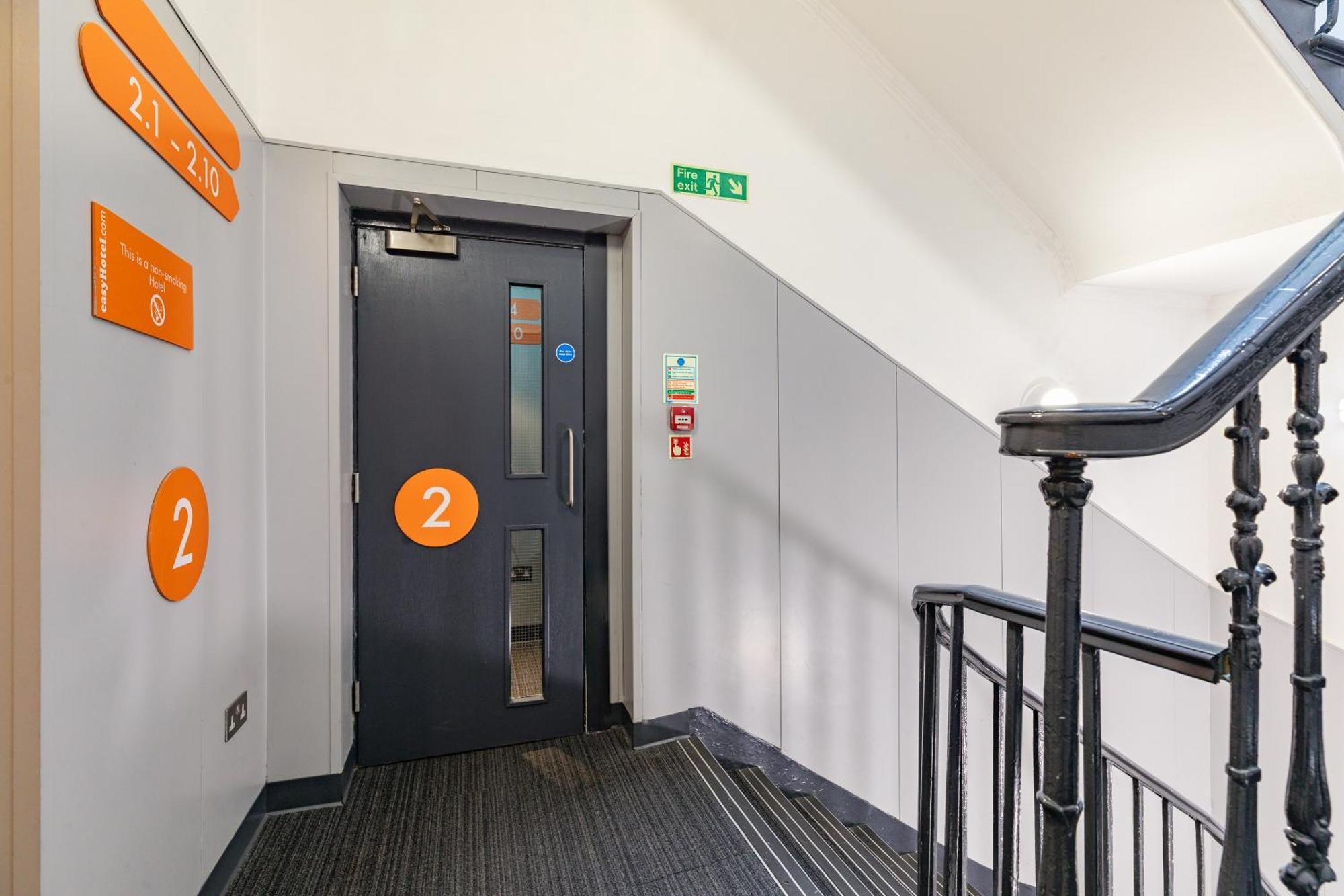 Easyhotel Hotel