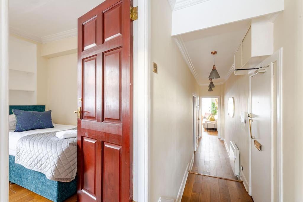 Stunning Royal Mile 2 Bedroom Apartment
