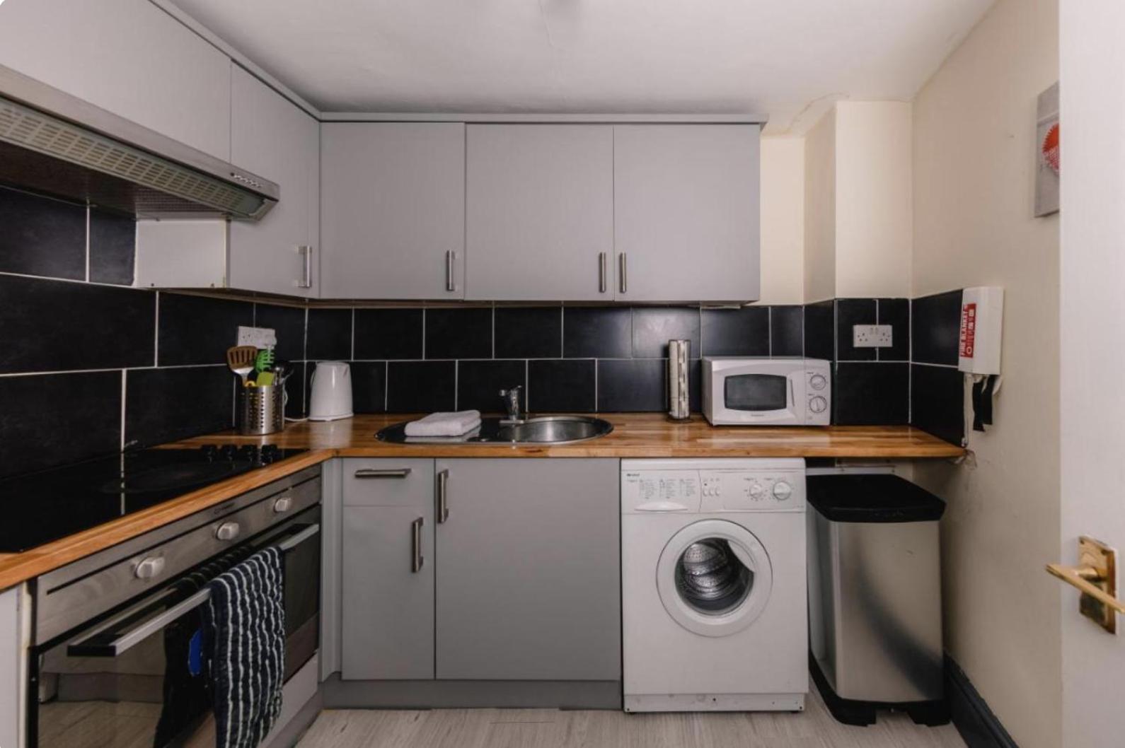 Apartment Warm & Welcoming City Centre Apt - Meadows 3!