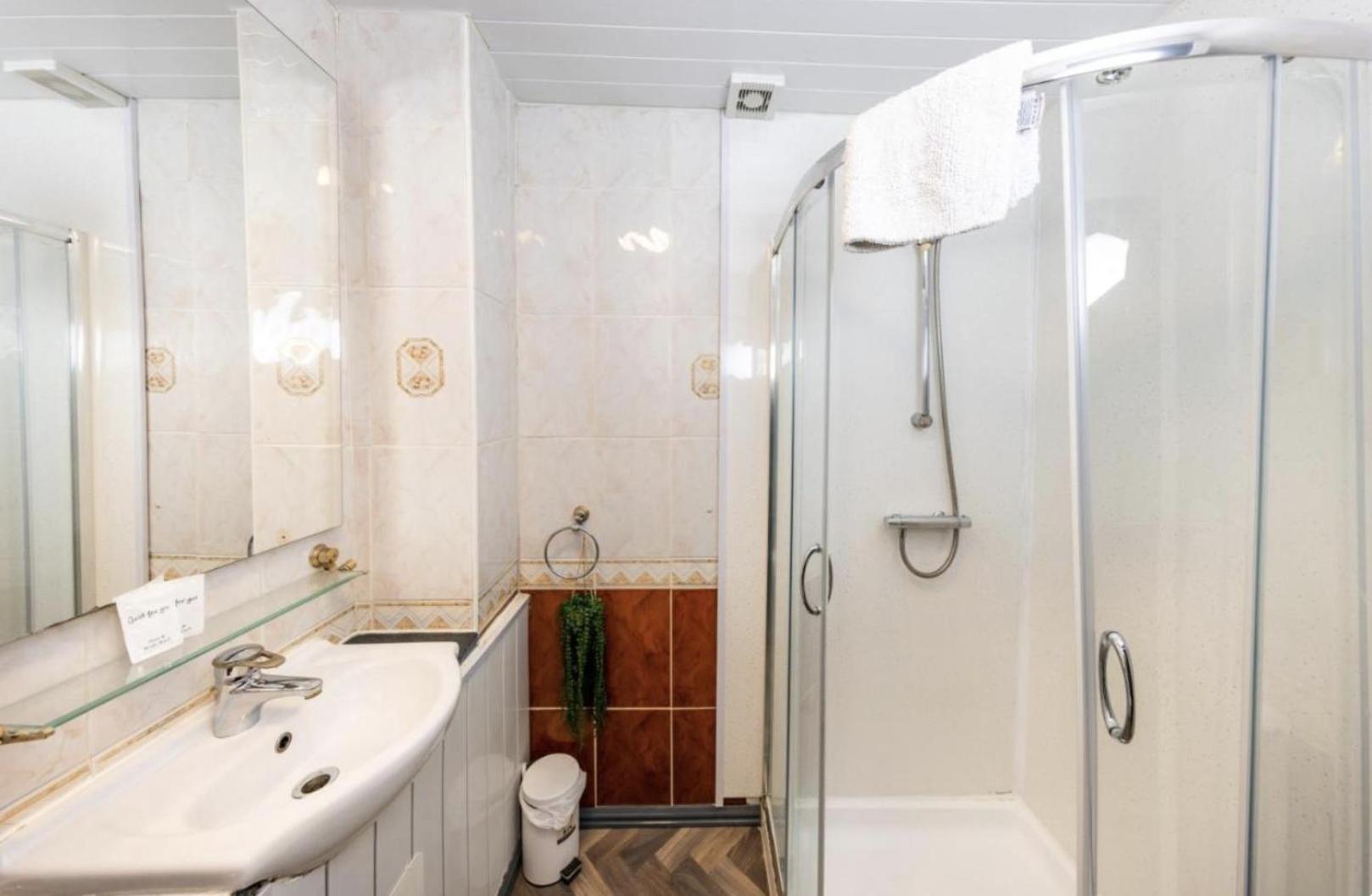 Warm & Welcoming City Centre Apt - Meadows 3! Edinburgh