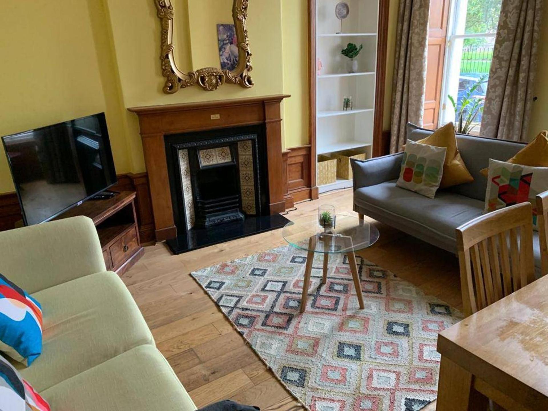 Gardner's Crescent Apartment Edinburgh