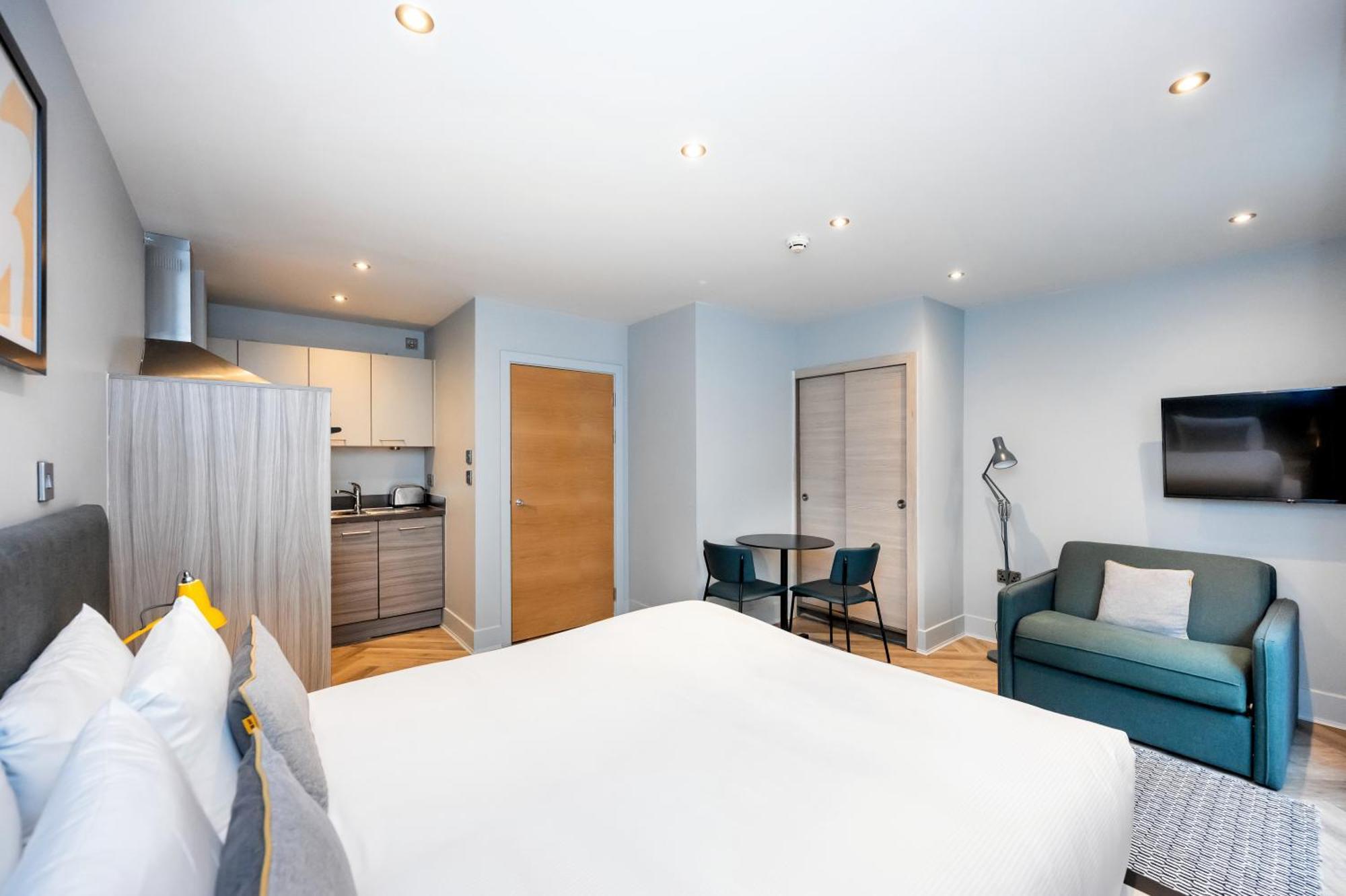 Staycity West End 4*