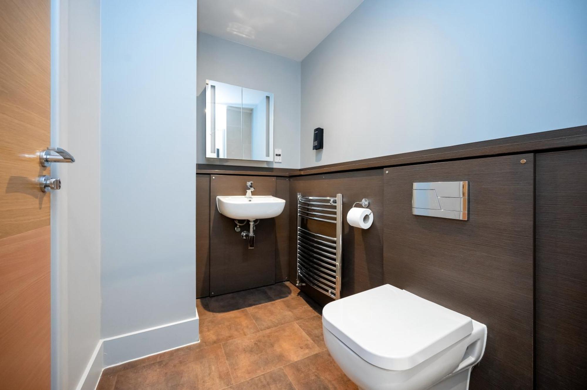 Staycity West End Aparthotel