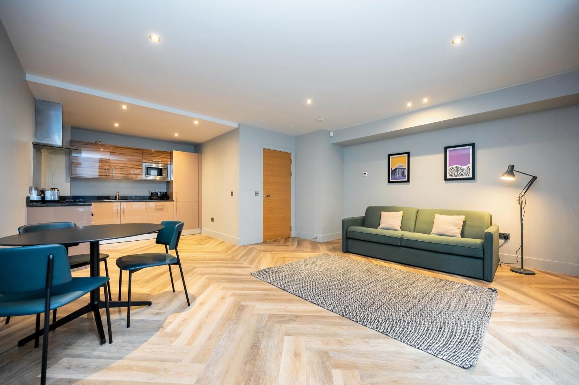 Staycity West End 4*