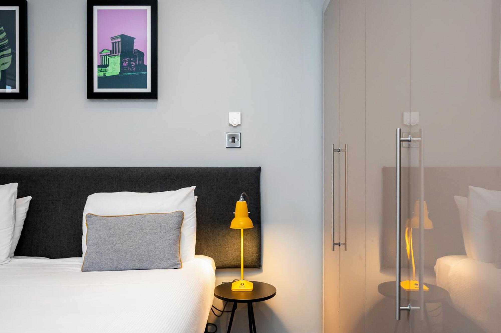 Staycity West End Aparthotel 4*