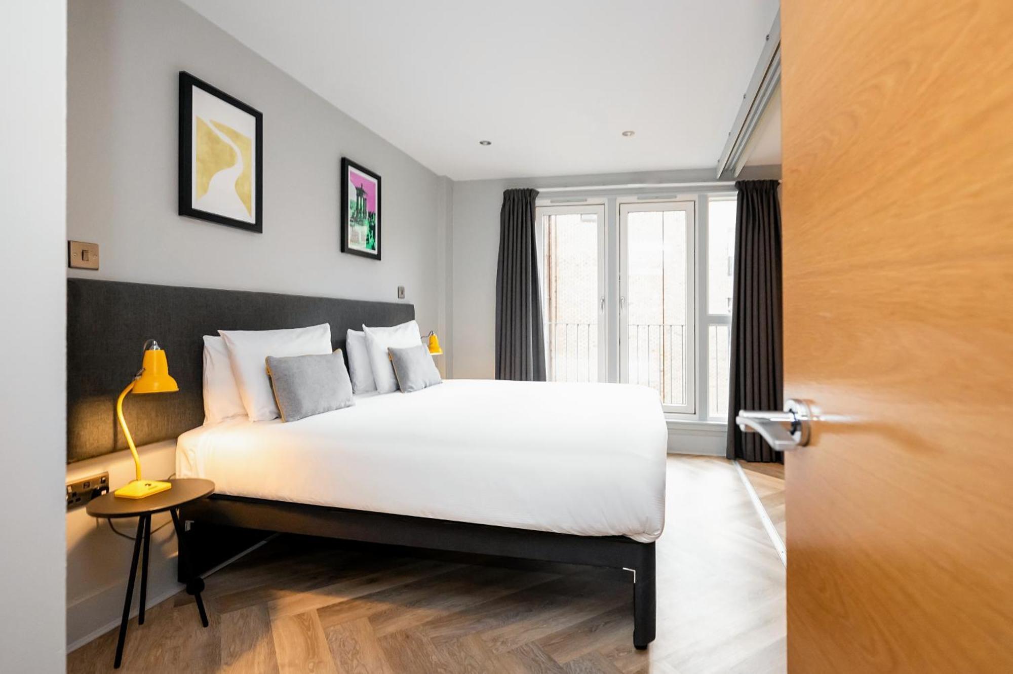 Aparthotel Staycity West End