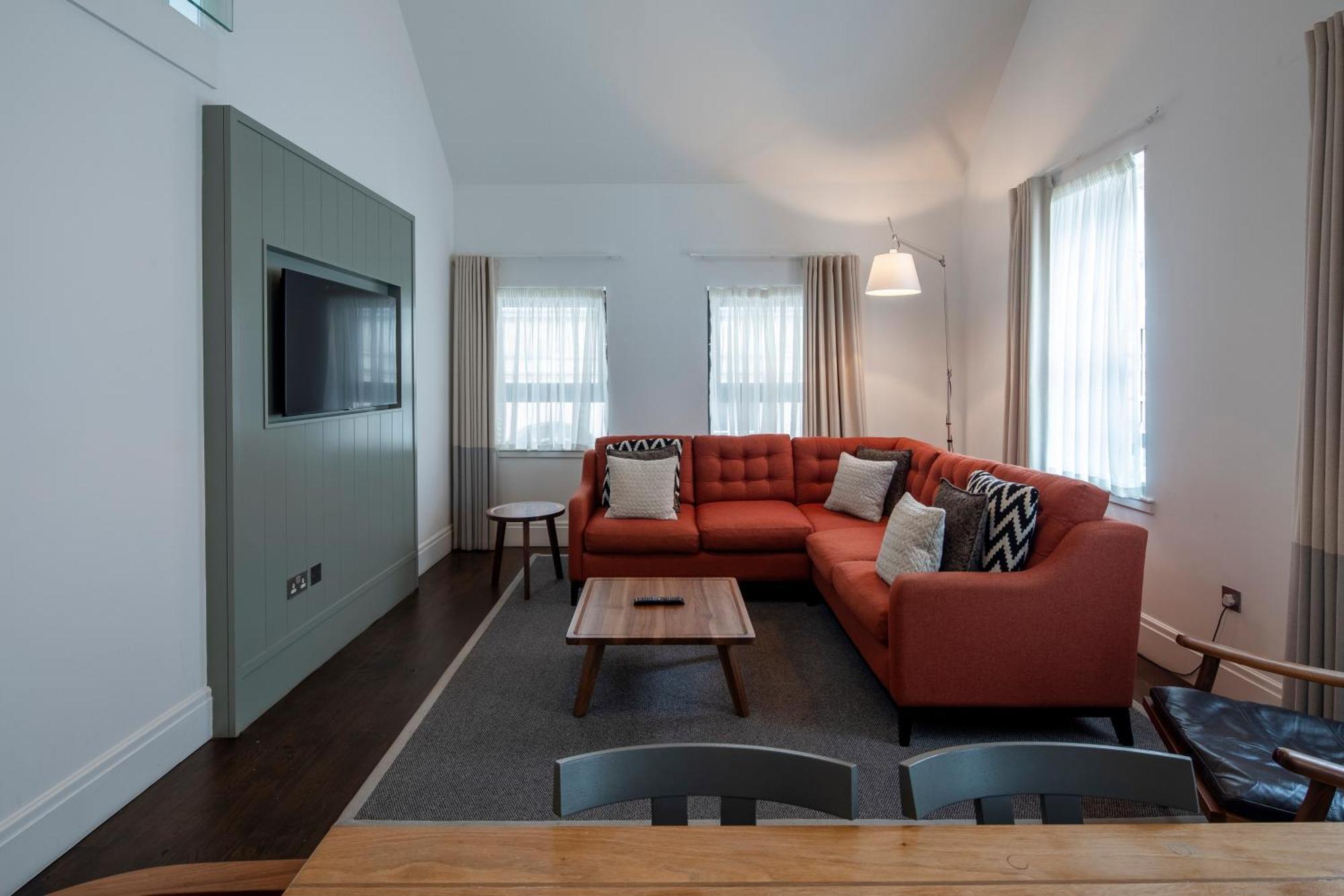Old Town Chambers, Autograph Collection Aparthotel 5*