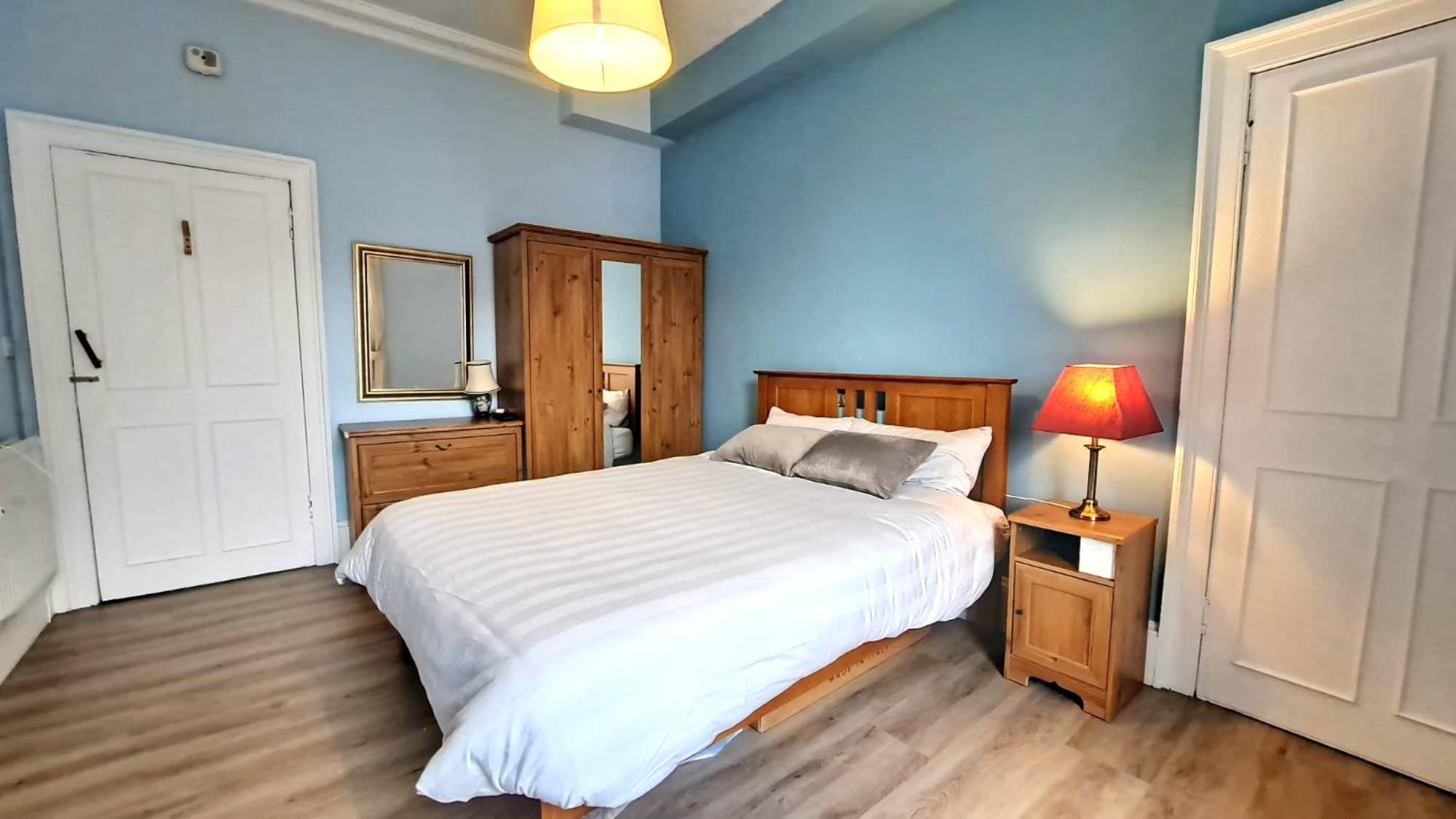 Apartment Spacious Victorian Flat In