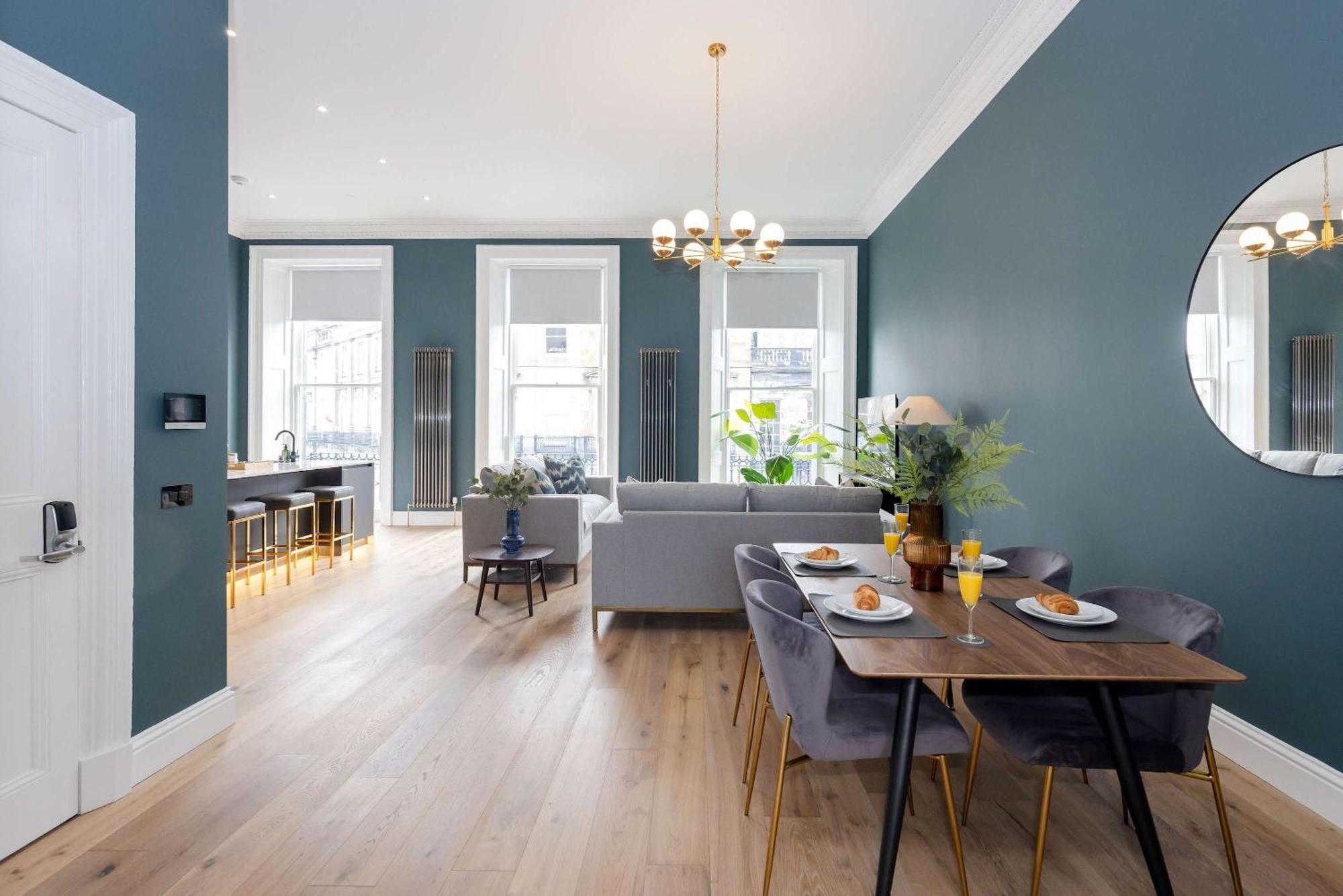 Dragon Luxury Serviced At Albyn Place Apartment
