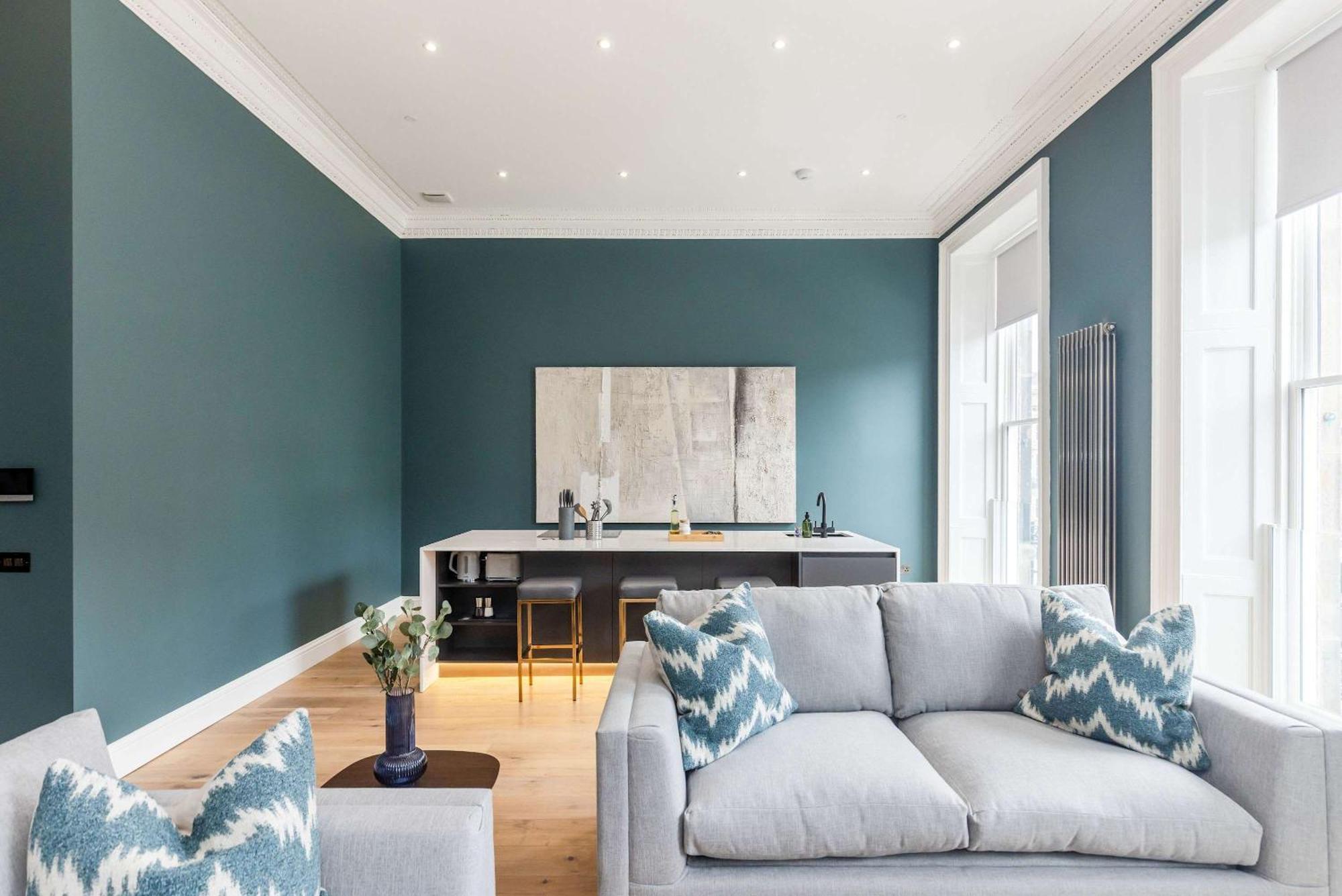 Dragon Luxury Serviced At Albyn Place *