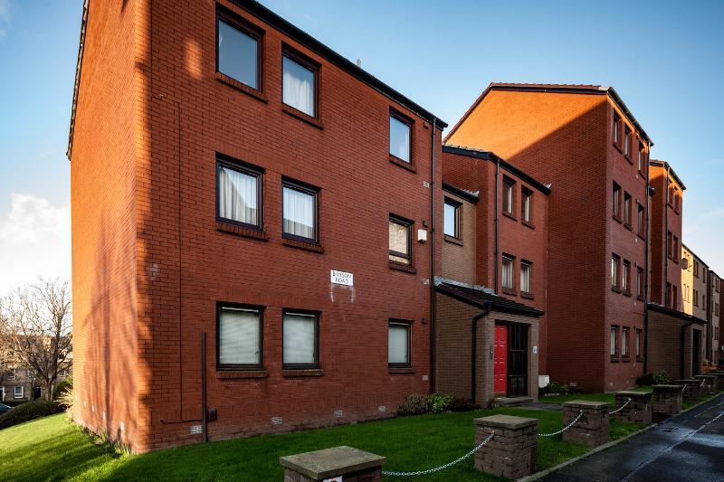 Bryson Road Apartment *