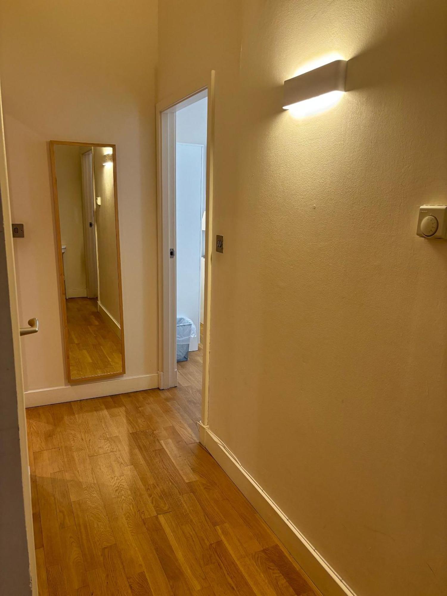Extremely Quartermile Near To Castle And