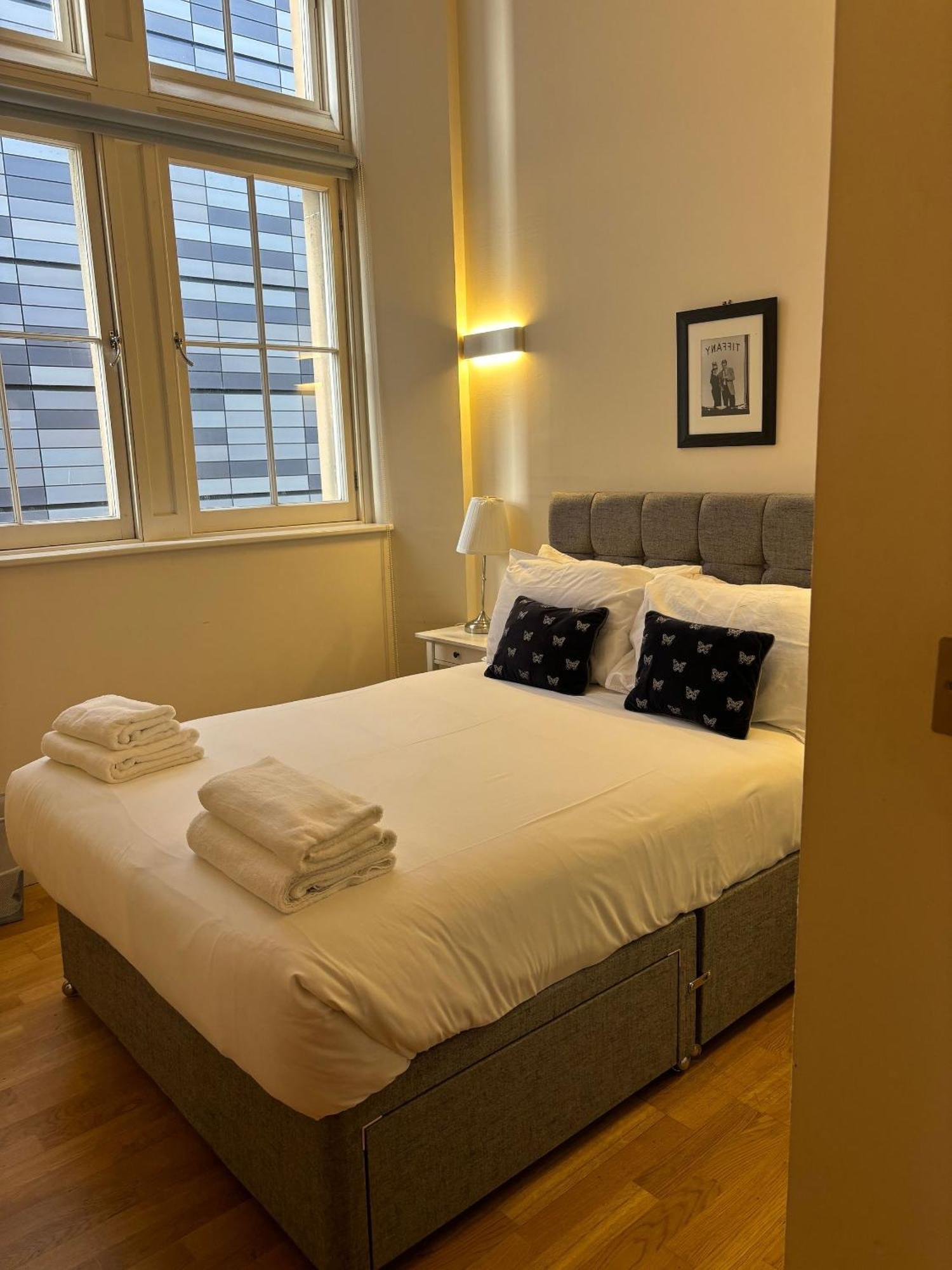 Extremely Quartermile Near To Castle And Apartment *