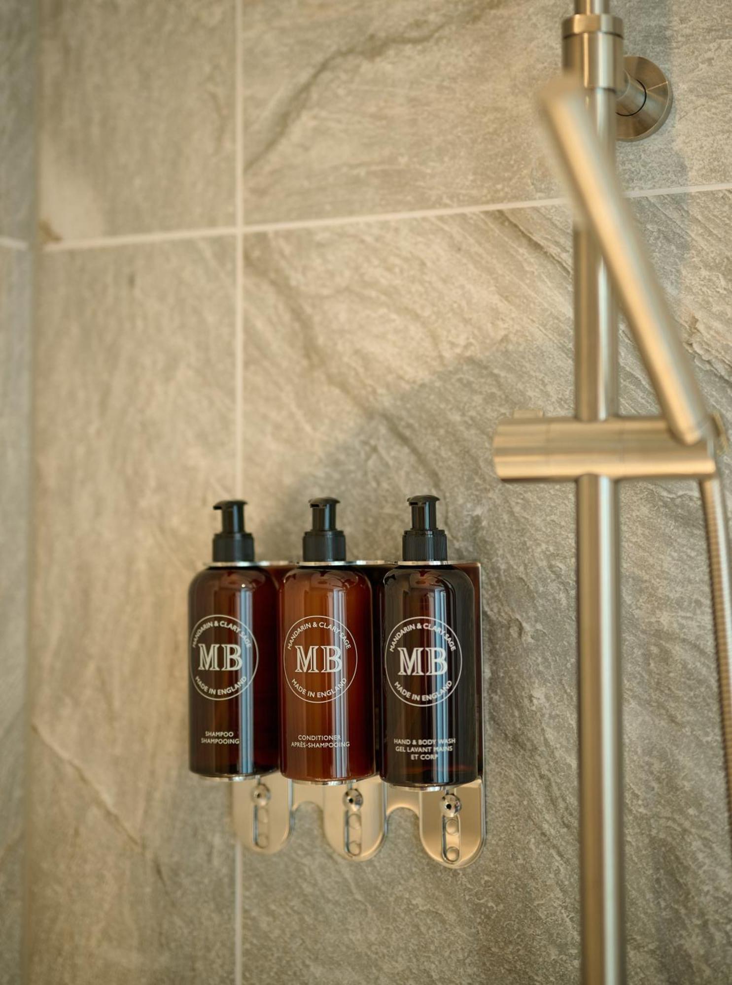 Hotel The Resident - Newly Open