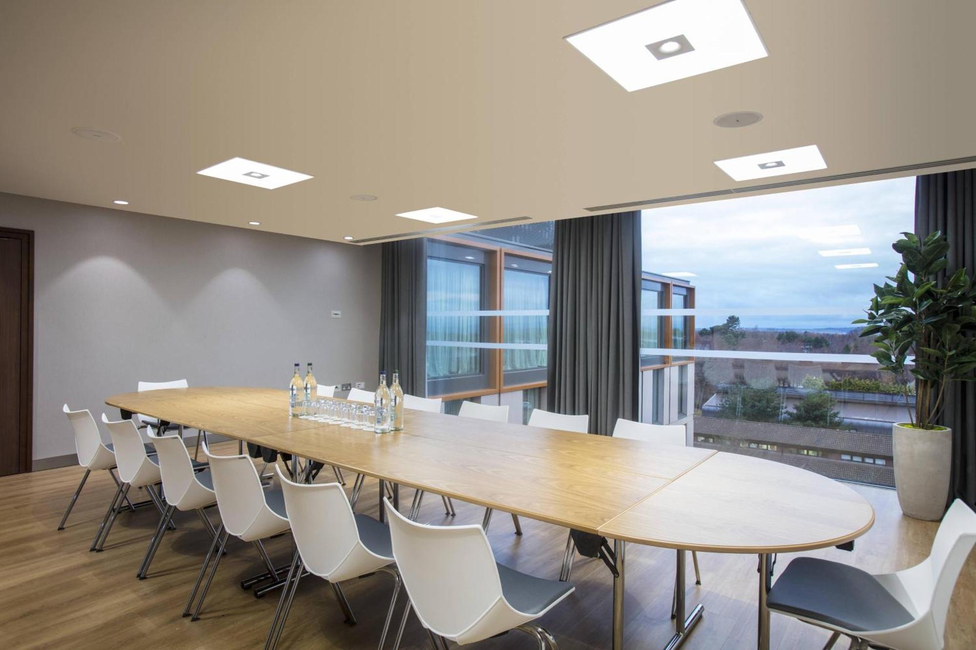 Hotel Courtyard By Marriott West 4*