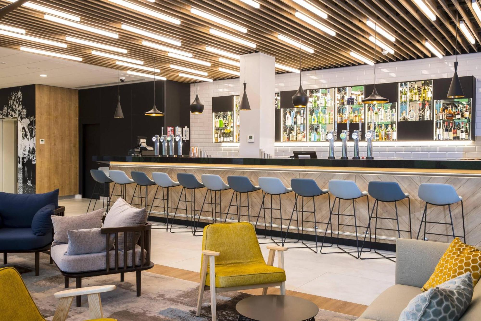 Hotel Courtyard By Marriott West 4*