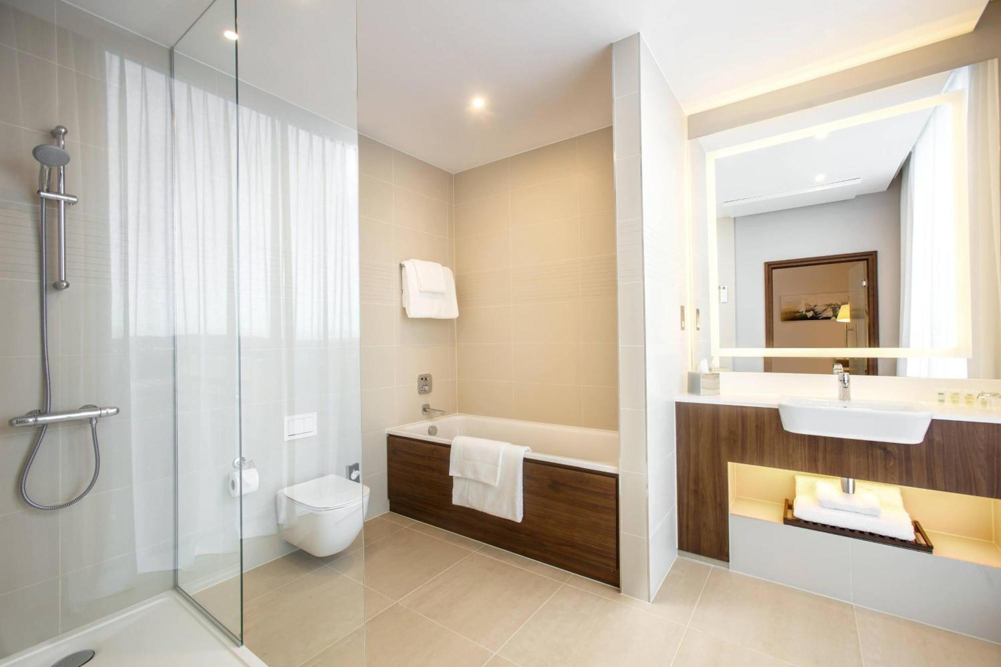 Hotel Courtyard By Marriott West Edinburgh