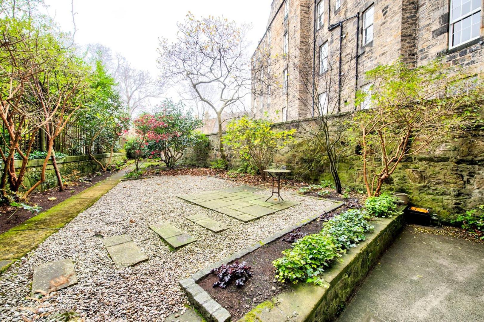 Apartment Guestready - Beautiful New Town With Patio *