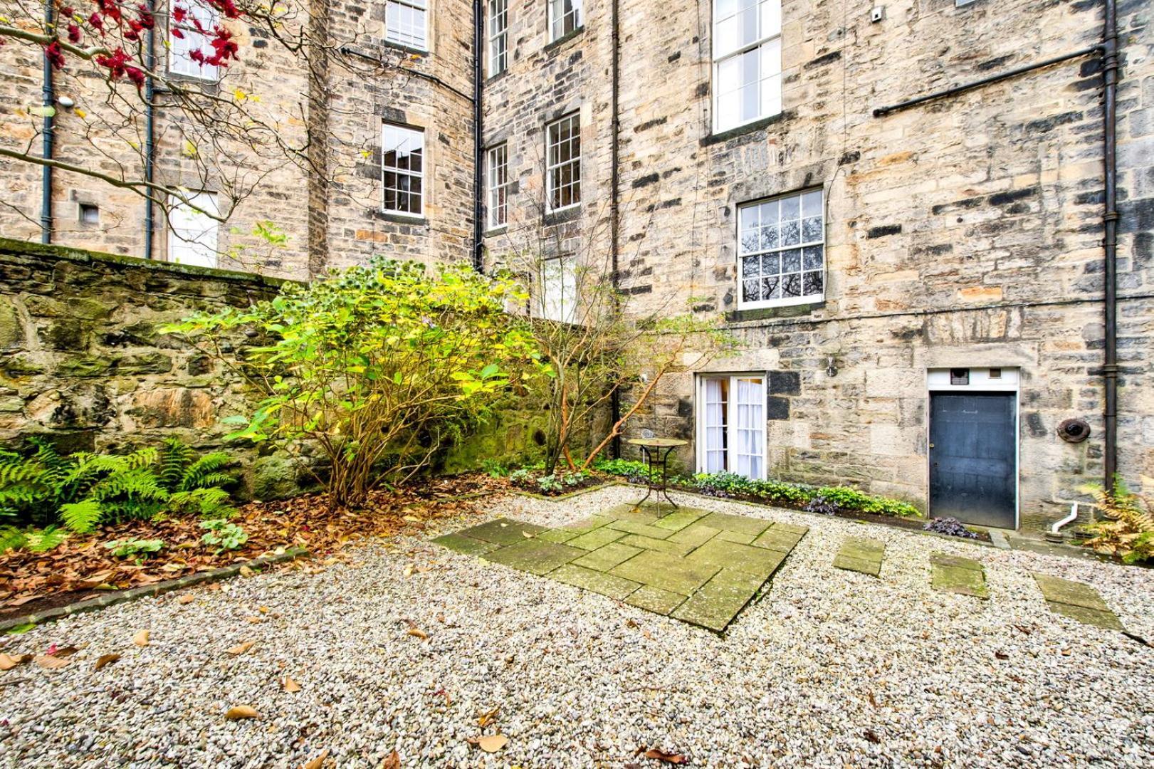 Guestready - Beautiful New Town With Patio Edinburgh