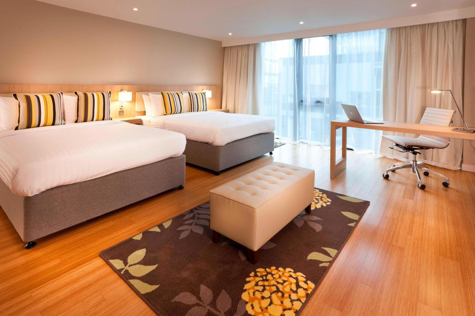 Hotel By Marriott