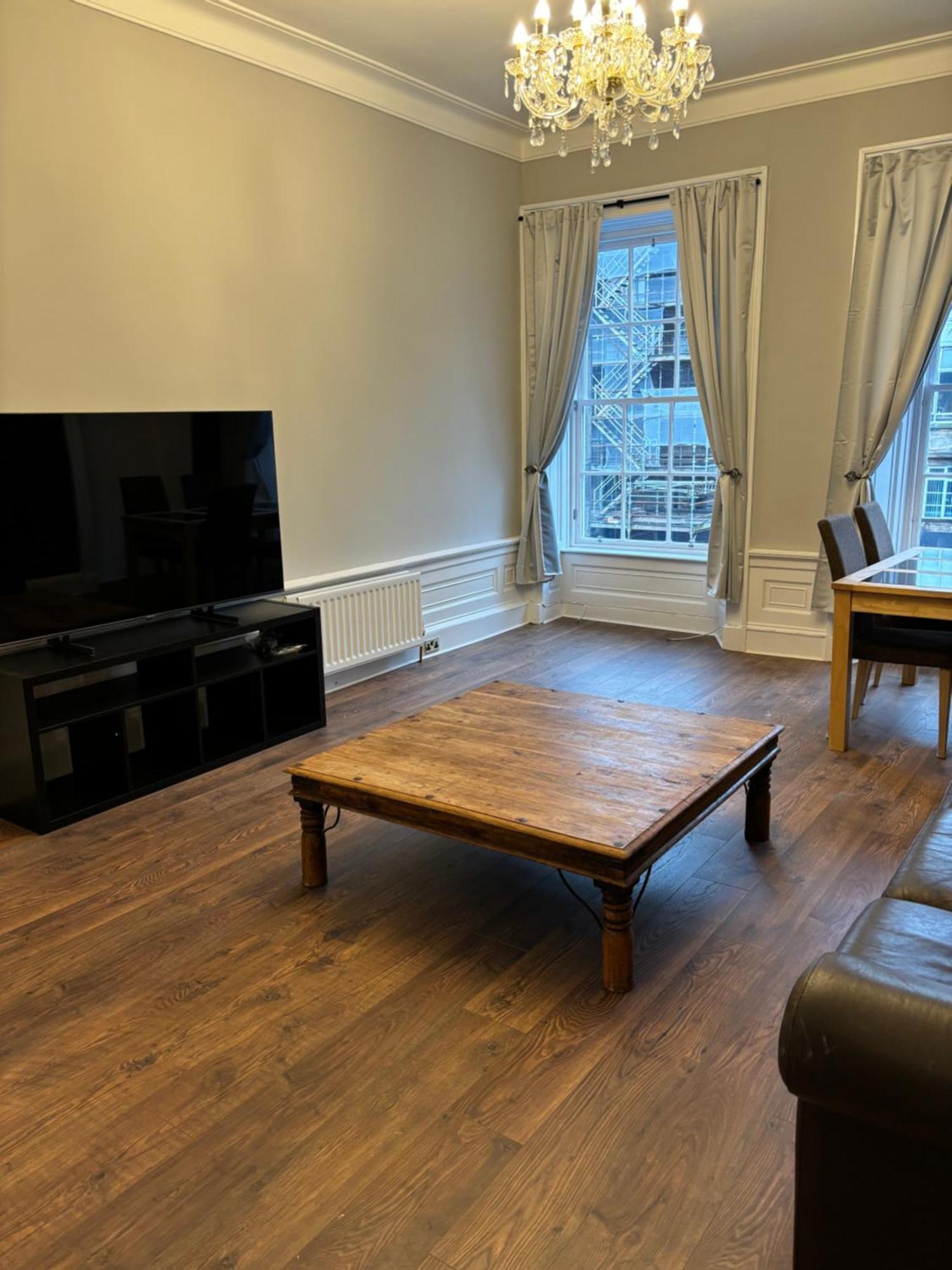 Apartment Centre Large 2 Bedroom For 5 People *