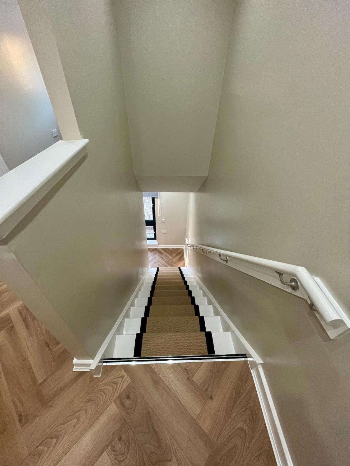 Luxury Spacious 4 Dbl Br House With Free Parking * EDI