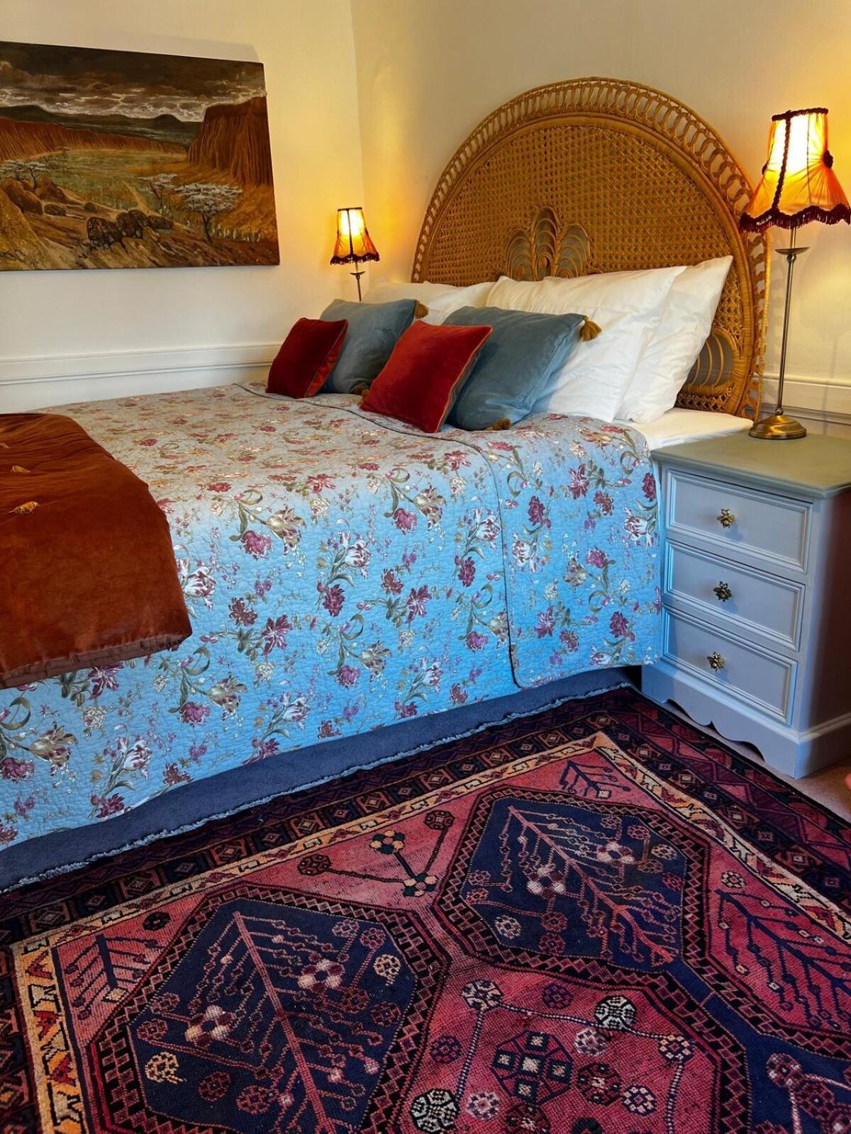Historic In Royal Mile Apartment *