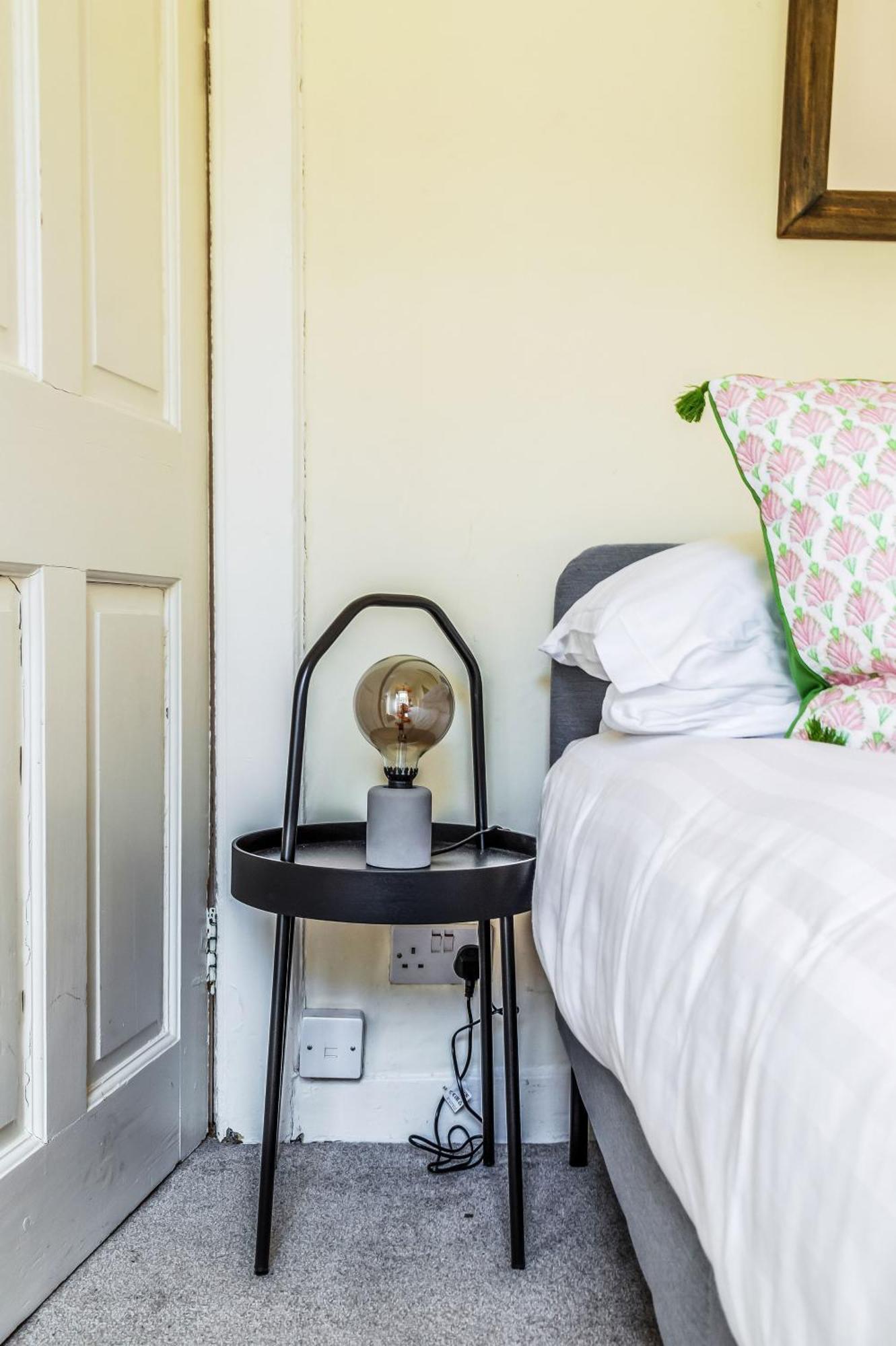 Apartment Large Super 3 Bed -princes Street, Parking Edinburgh