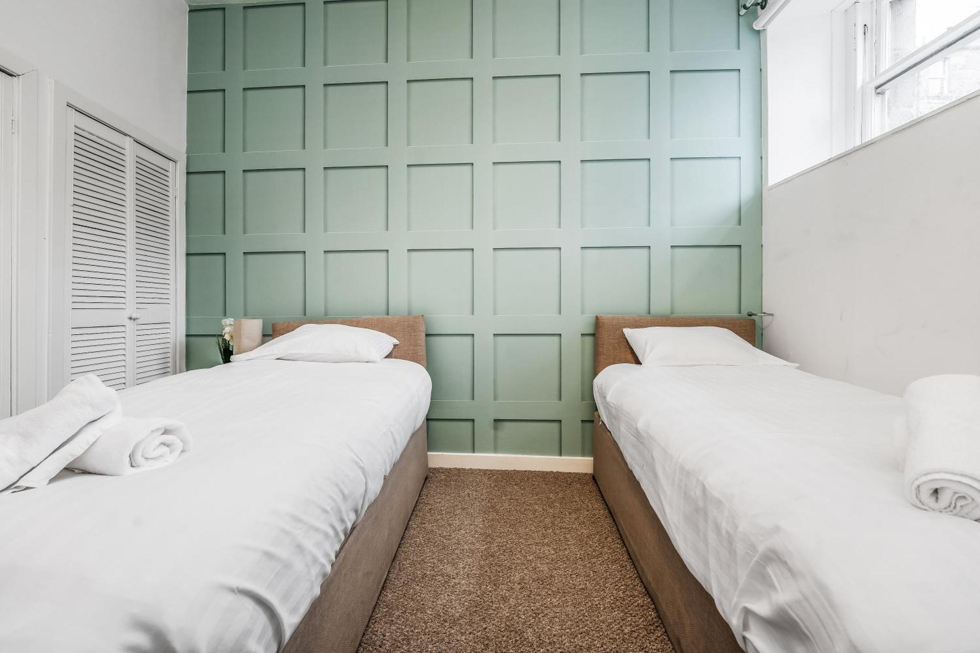 Cozy 2 Bed With Great View - Parking *