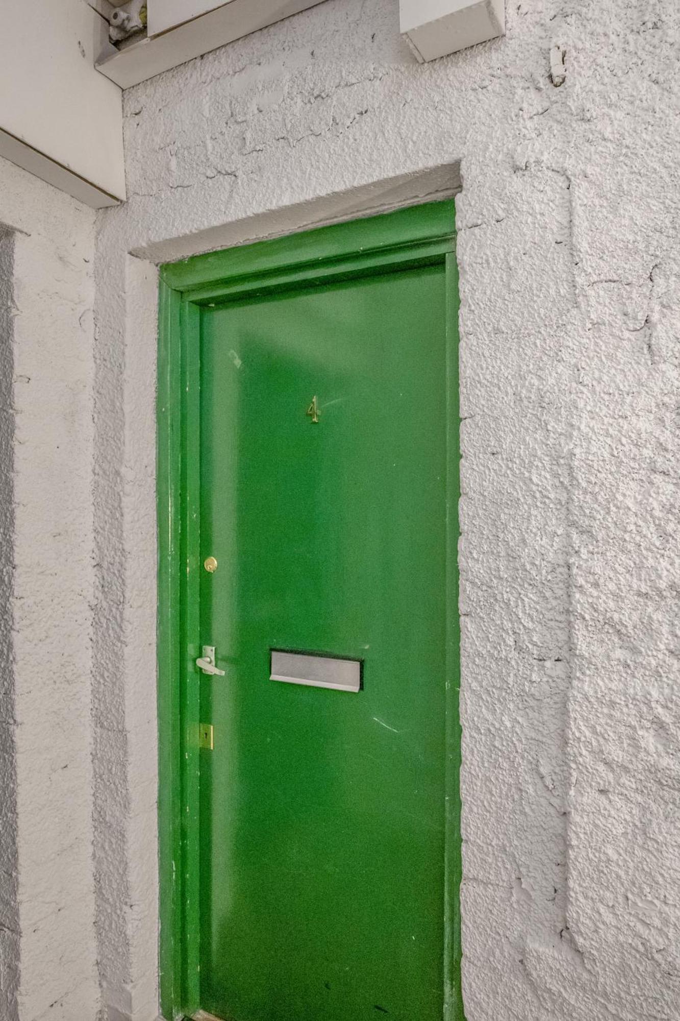 Cozy 2 Bed With Great View - Parking * Edinburgh