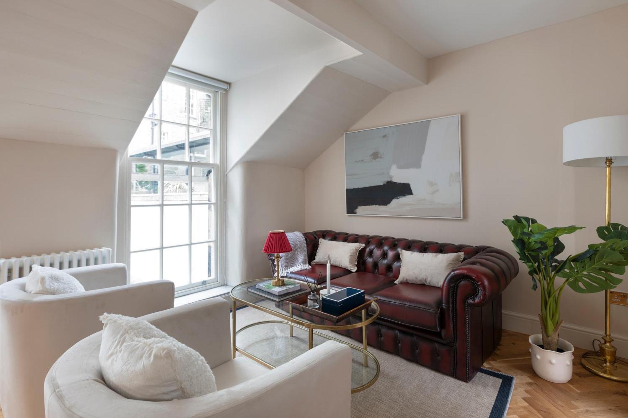 Luxury Mews In The Heart Of New Town Holiday home *