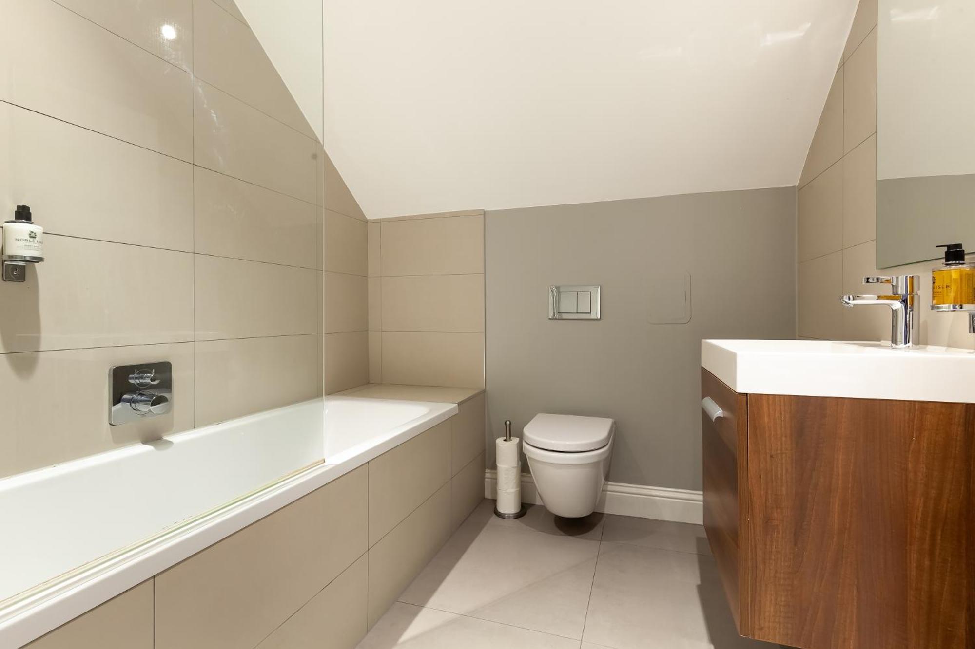 Destiny Scotland - Hill Street Apartment EDI