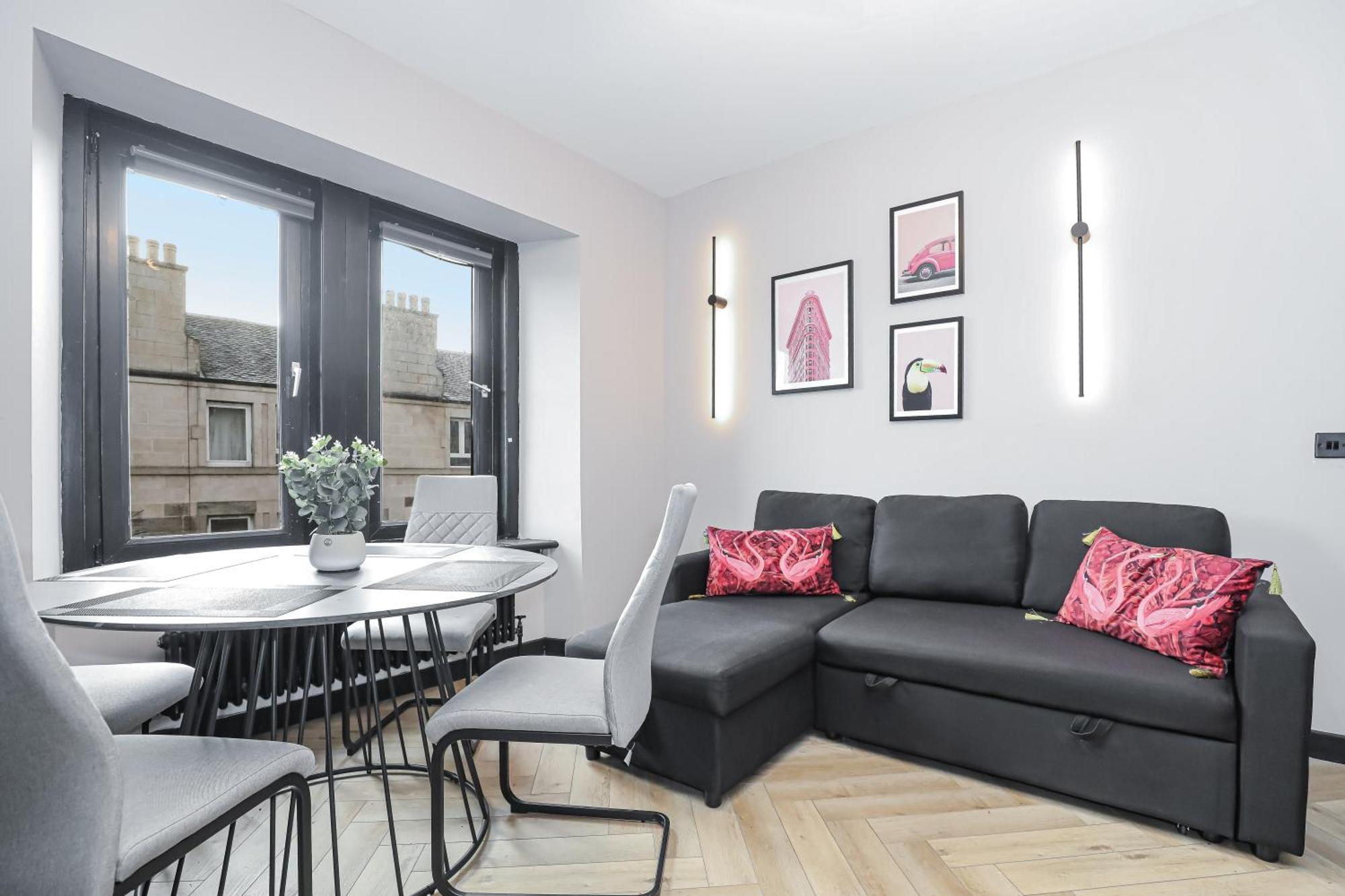 Traditional 1-bed Apartment *