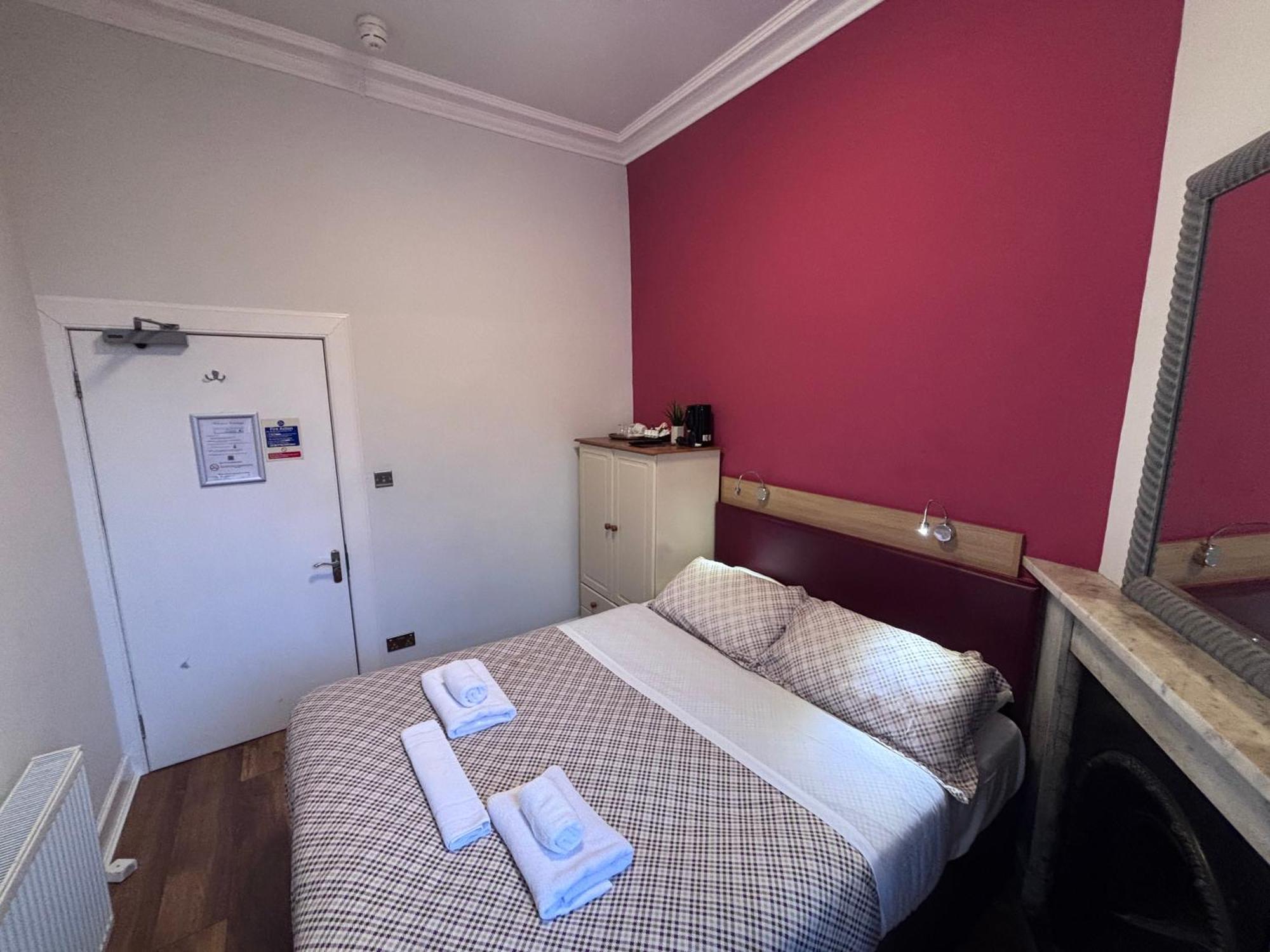 Guest house Regent House - Centre 3*
