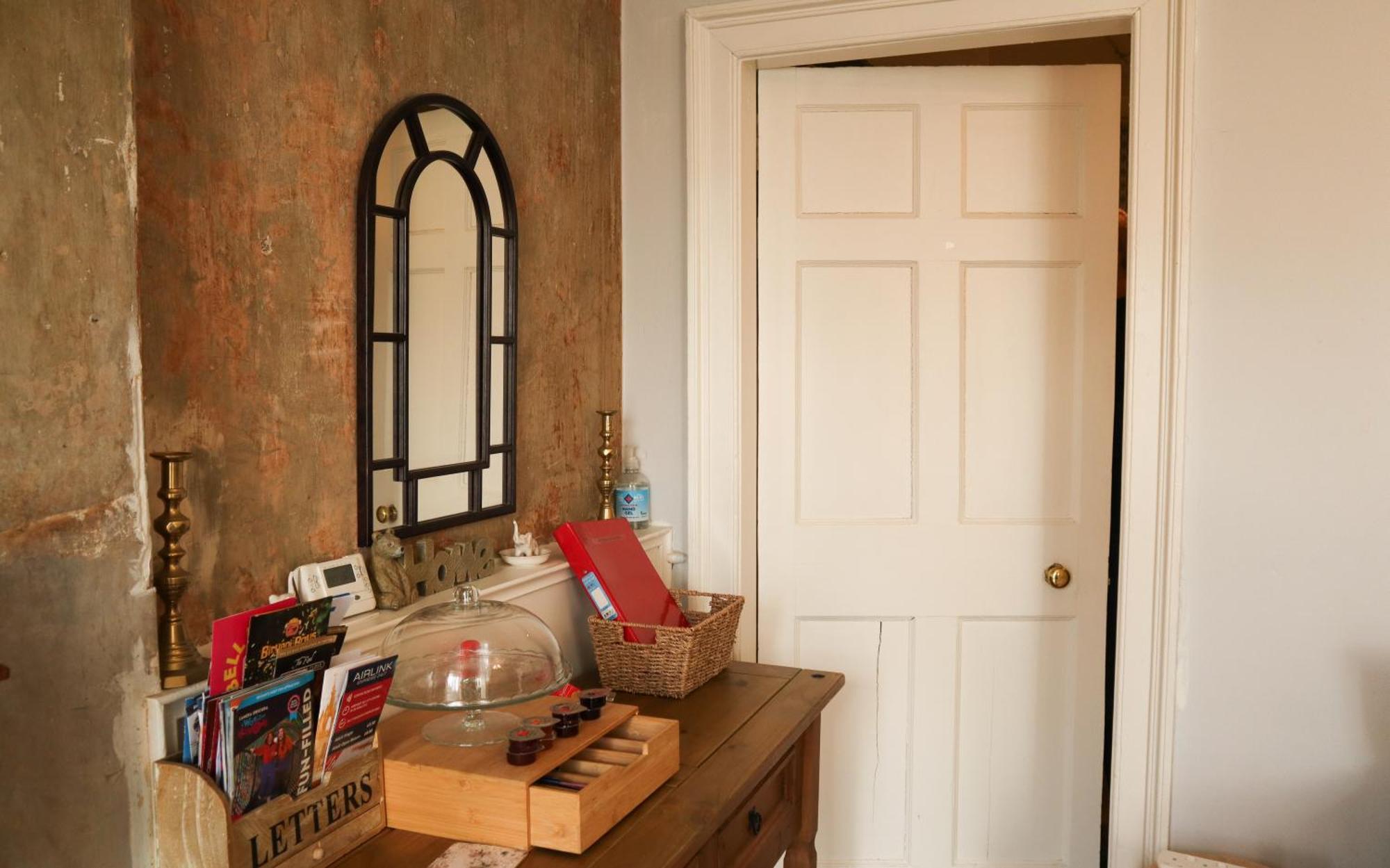 1 Bedrooms Flat In Haymarket, Heart Of Flat Sleeps 4 * EDI