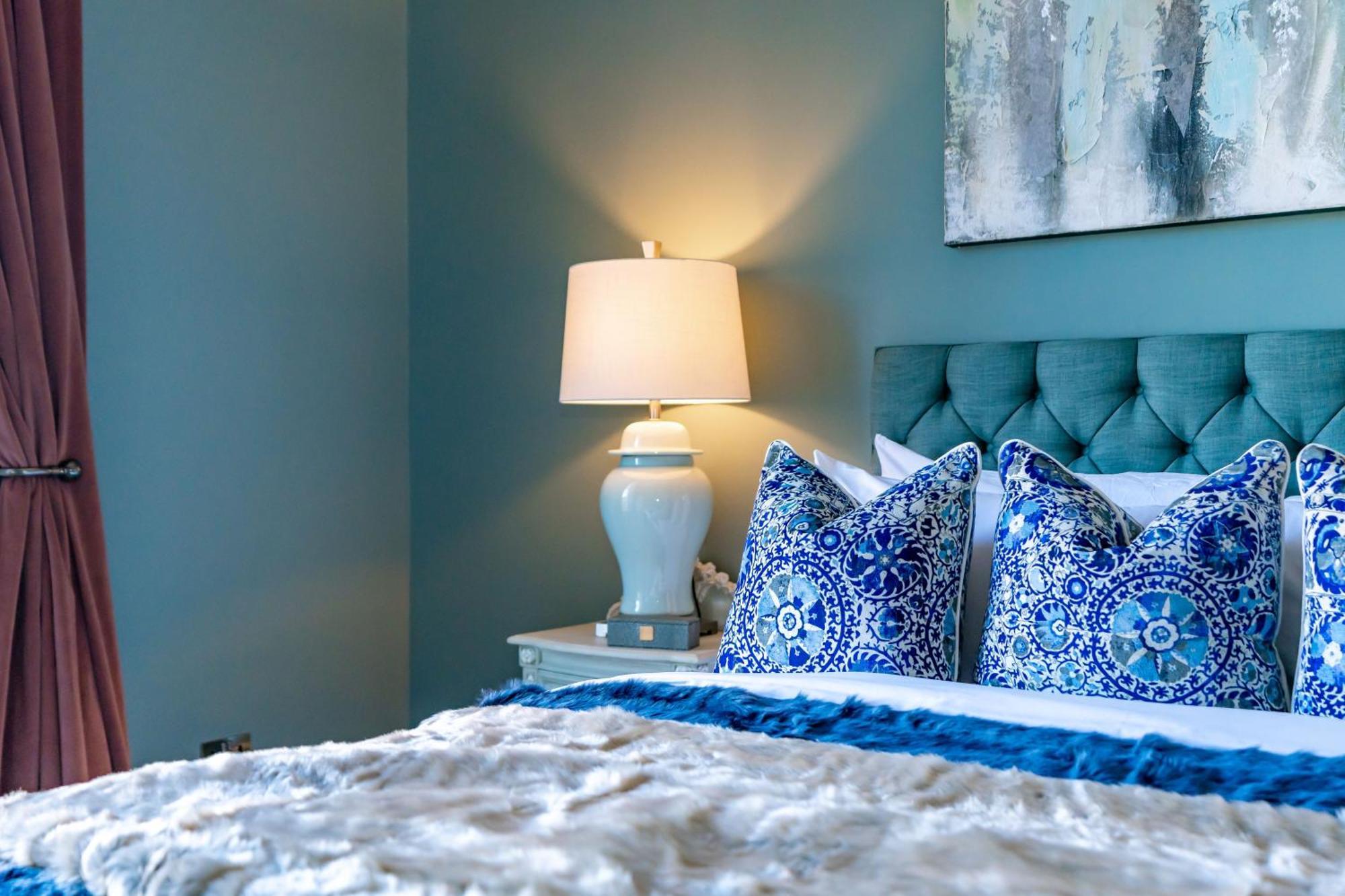 Apartment Dragon Luxury At 8 Albyn Place