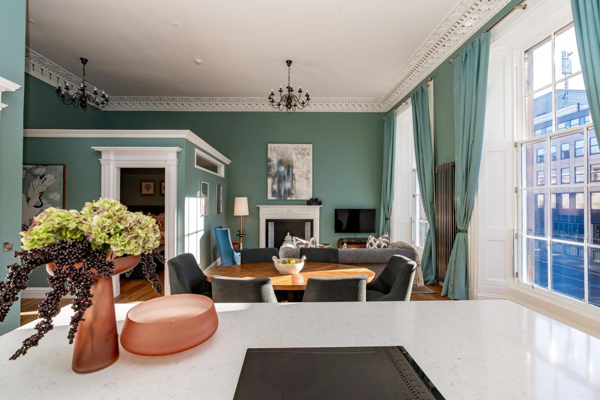 Apartment Dragon Luxury At 8 Albyn Place *