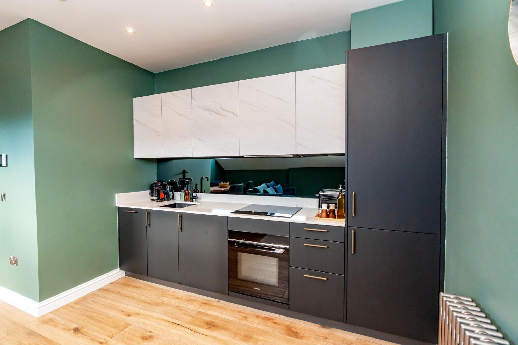 Apartment Dragon Luxury At 8 Albyn Place Edinburgh