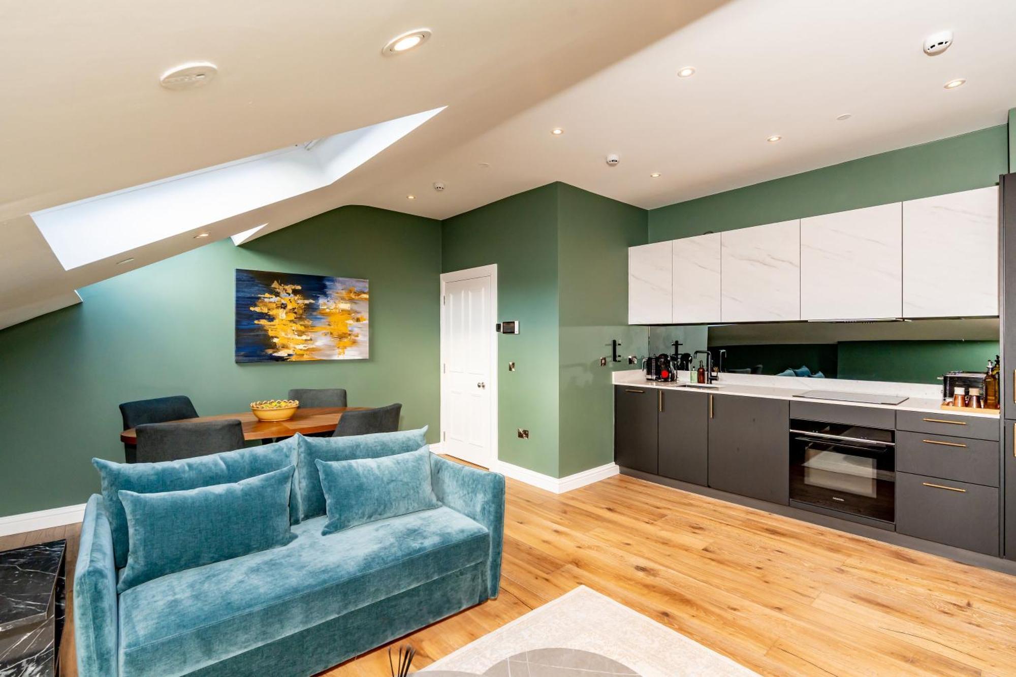 Dragon Luxury At 8 Albyn Place Apartment Edinburgh