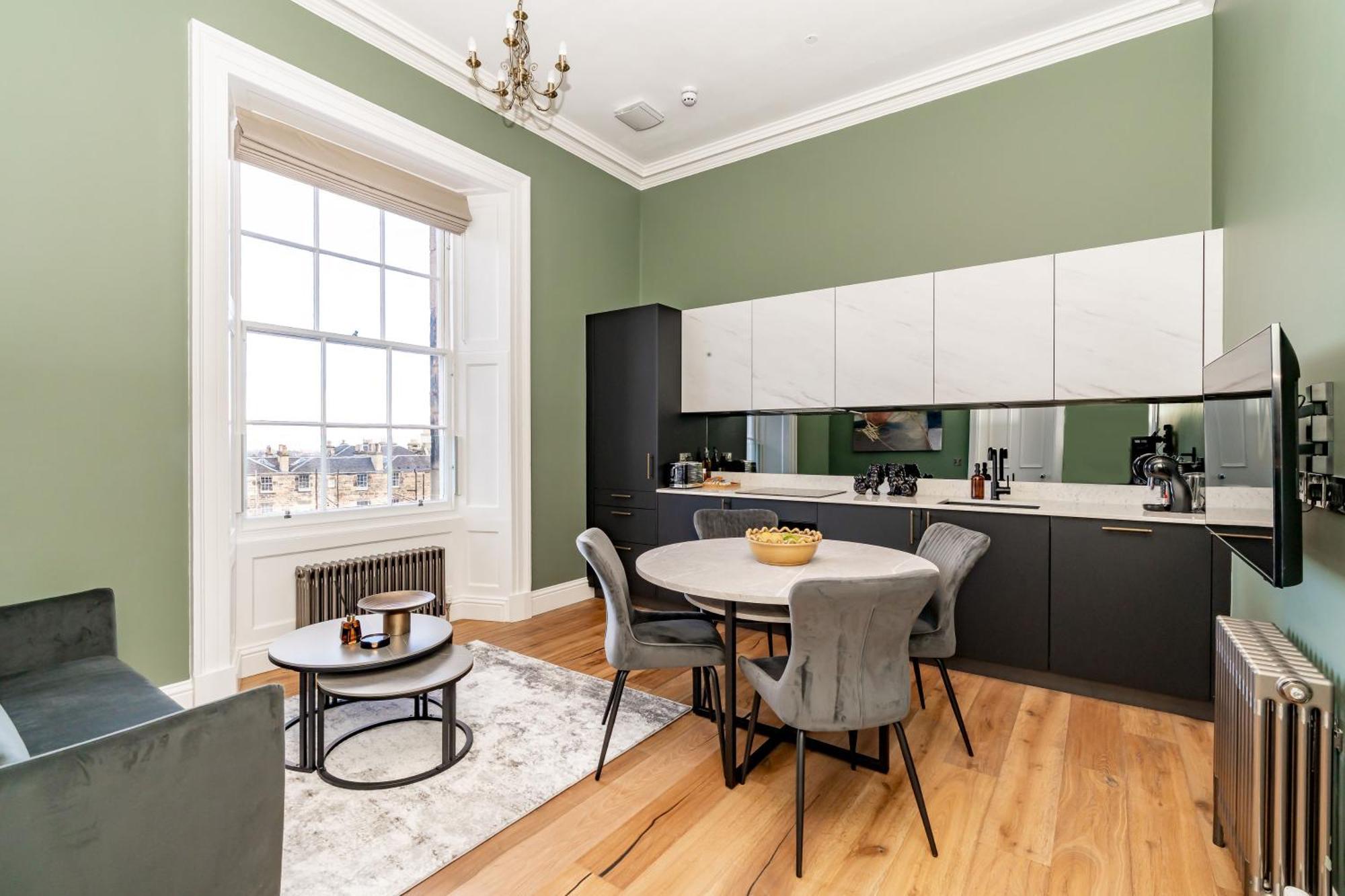 Apartment Dragon Luxury At 8 Albyn Place *