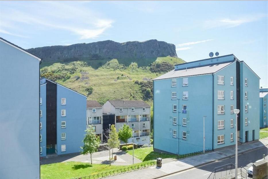Holyrood Hideaway-city Centre 2-bed Edinburgh