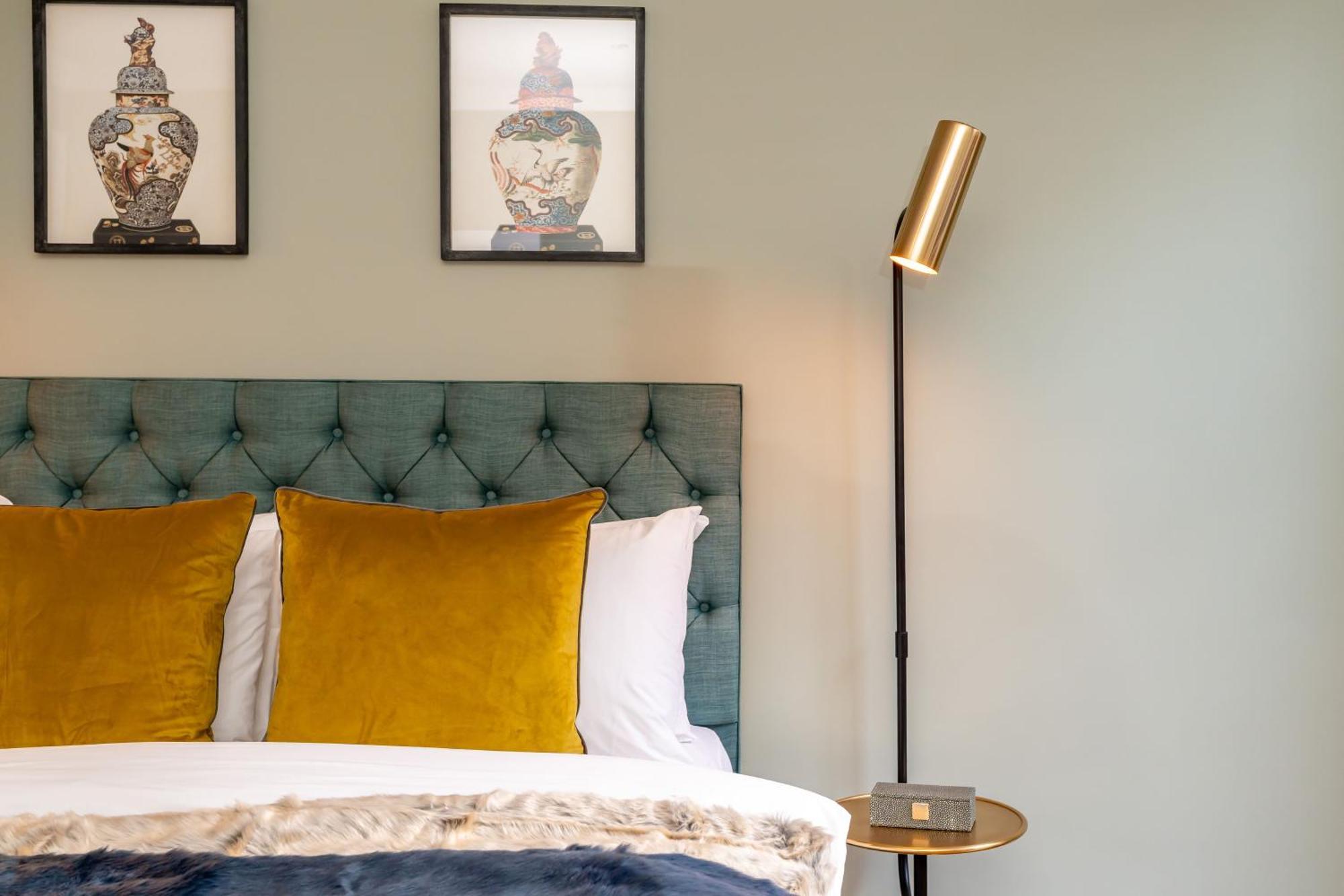 Dragon Luxury At 8 Albyn Place * Edinburgh